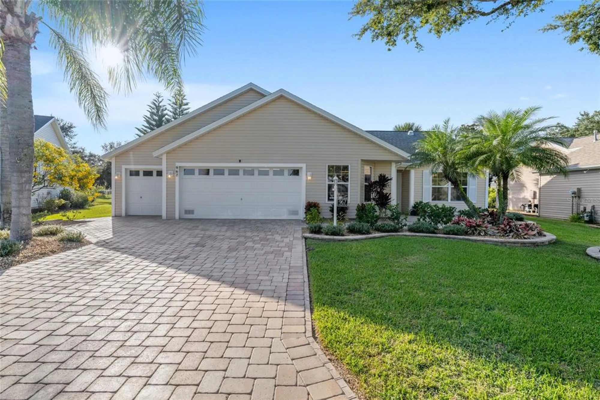 Property Slideshow image 52 of 62 | 967 livingston loop, The Villages, FL, 32162