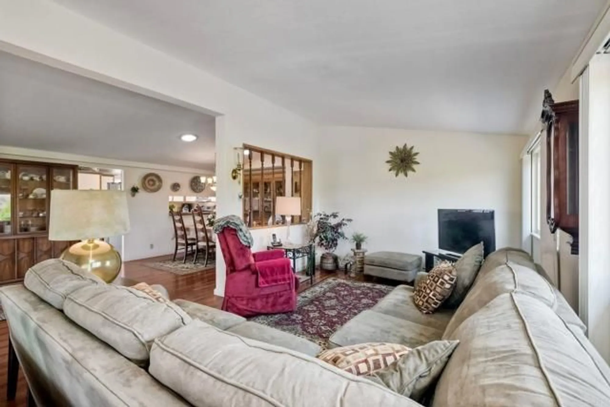 Property Slideshow image 8 of 36 | 1477 salem ct, Oceanside, CA, 92057
