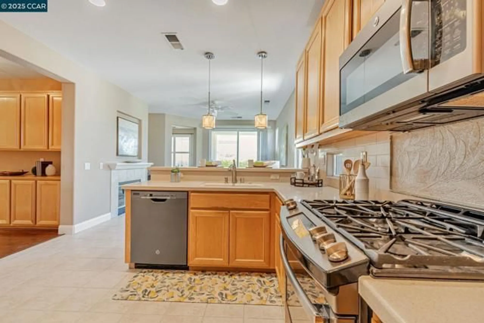 Property Slideshow image 12 of 40 | 631 baldwin dr, Brentwood, CA, 94513