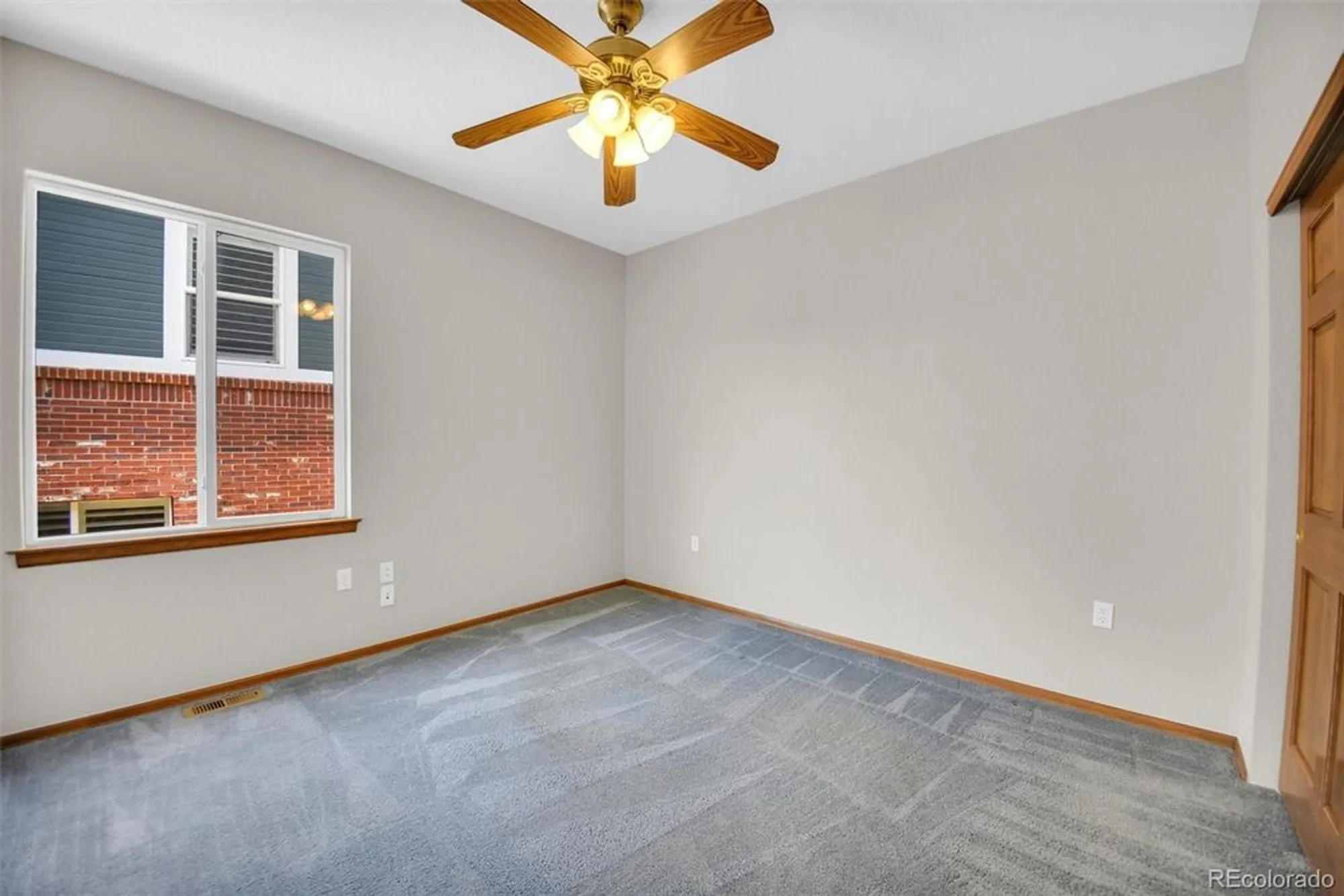 Property Slideshow image 21 of 34 | 23464 e heritage pkwy, Aurora, CO, 80016