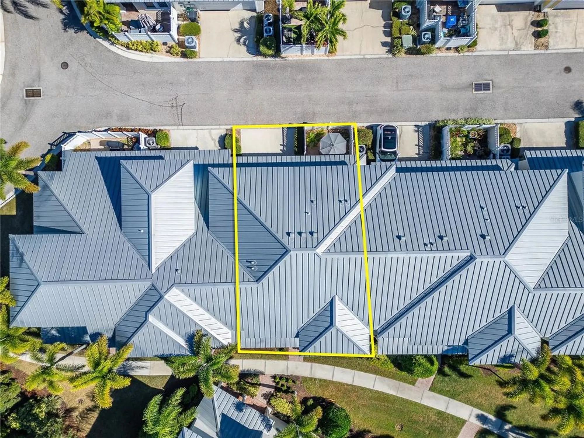 Property Slideshow image 76 of 90 | 114 aberdeen pond dr, Apollo Beach, FL, 33572