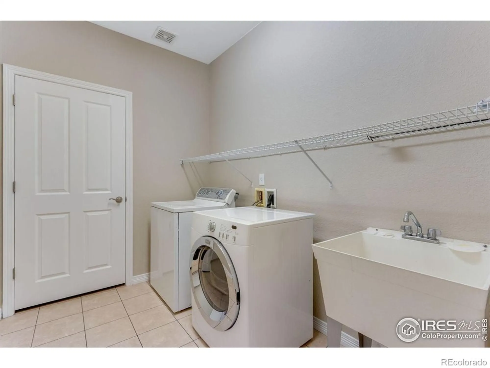 Property Slideshow image 6 of 20 | 2410 santa fe dr a, Longmont, CO, 80504