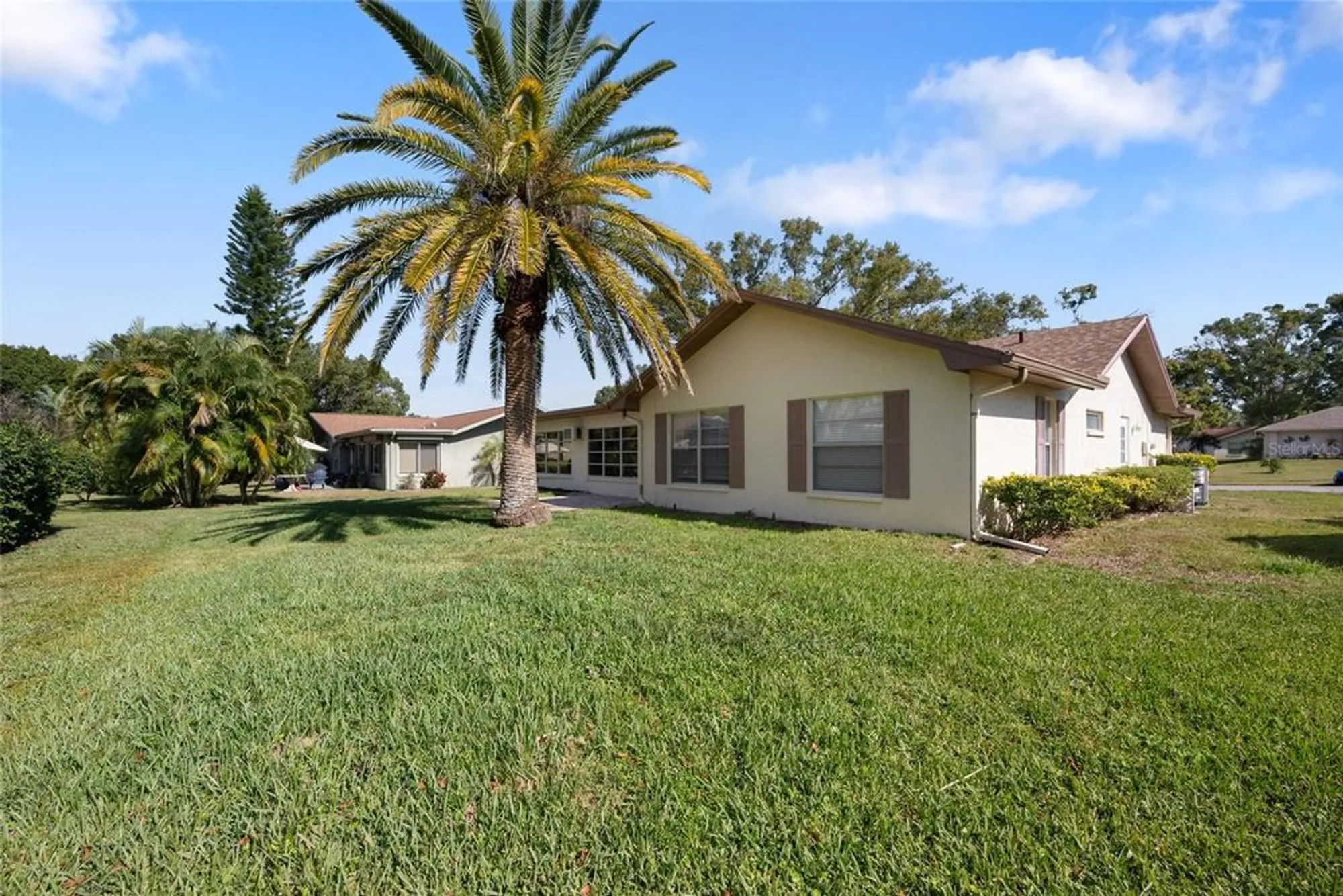 Property Slideshow image 2 of 34 | 1730 dugall ct, Palm Harbor, FL, 34684