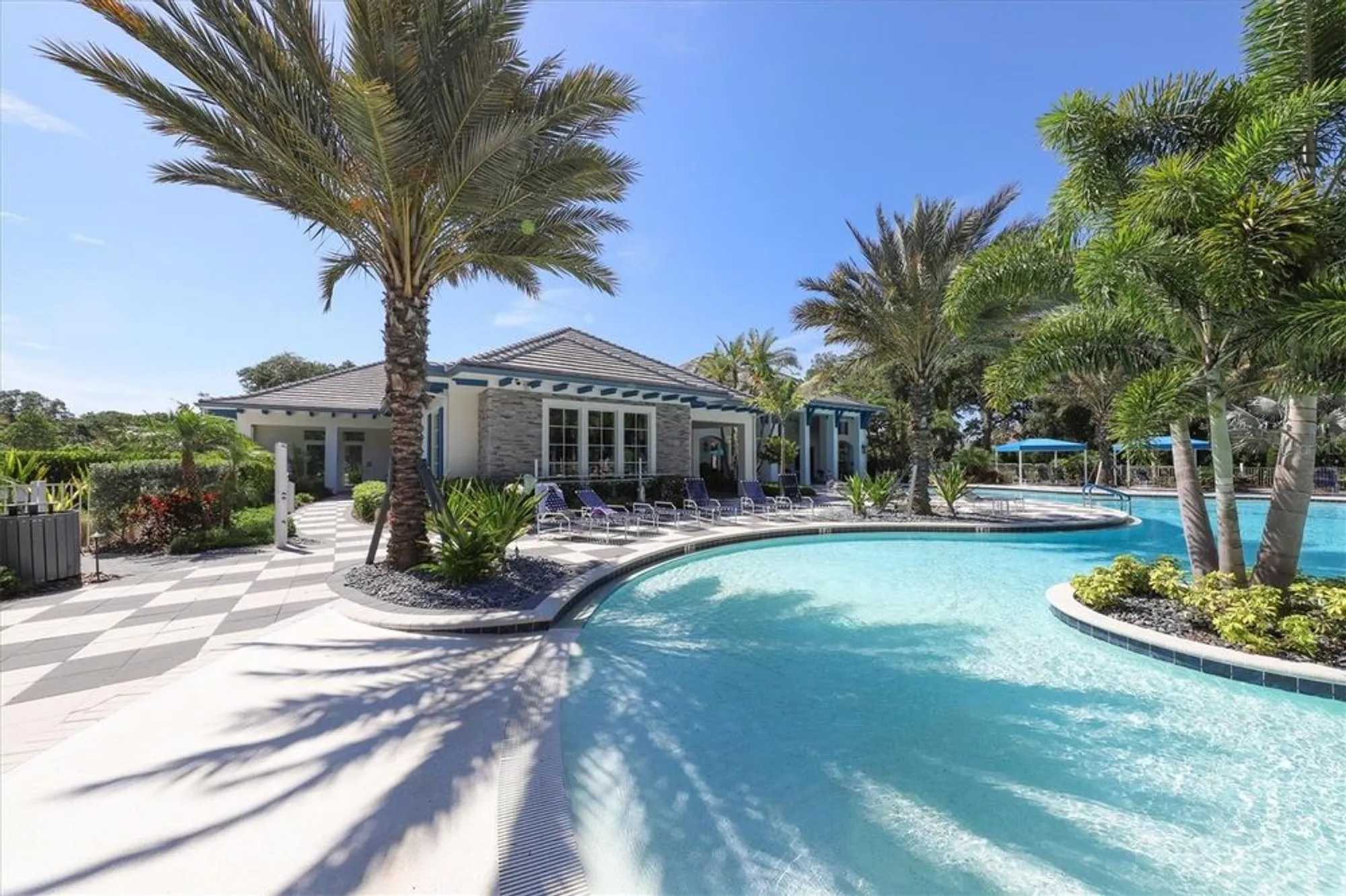 Property Slideshow image 45 of 55 | 21649 avon park ct, Venice, FL, 34293