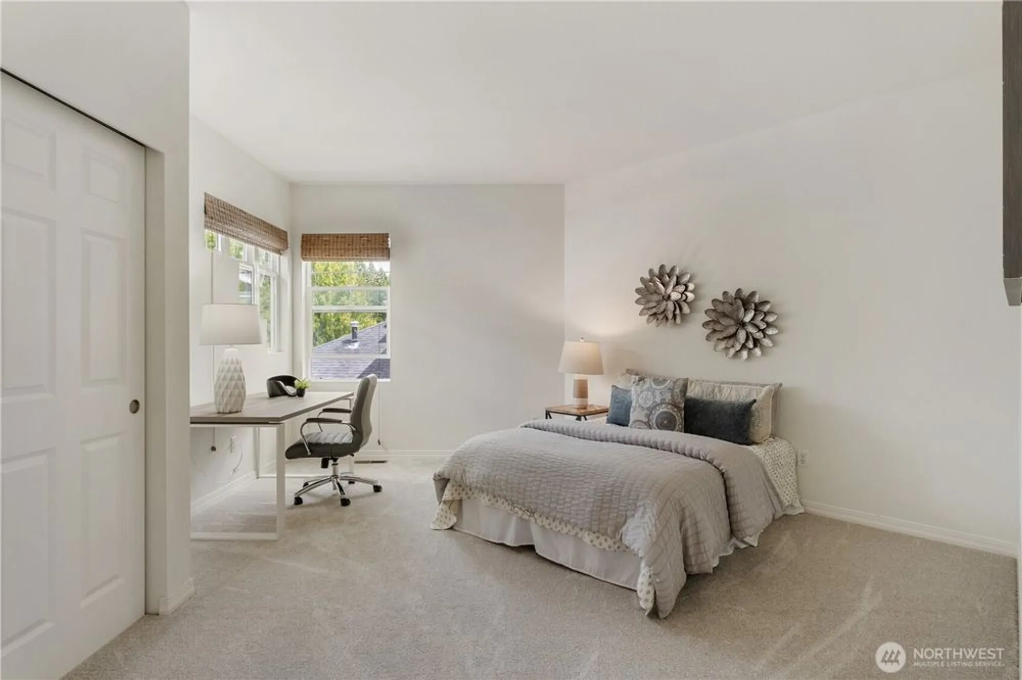 Property Slideshow image 20 of 32 | 24239 ne 130th pl, Redmond, WA, 98053