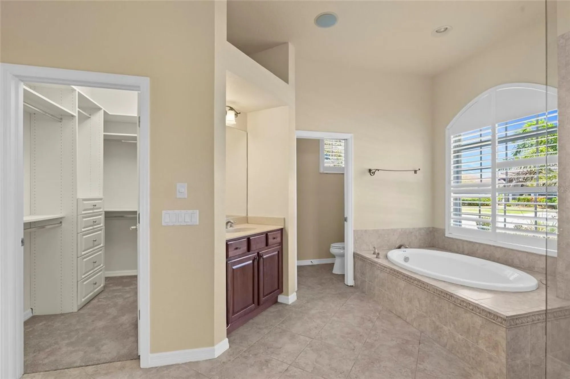 Property Slideshow image 21 of 48 | 5270 white ibis dr, North Port, FL, 34287