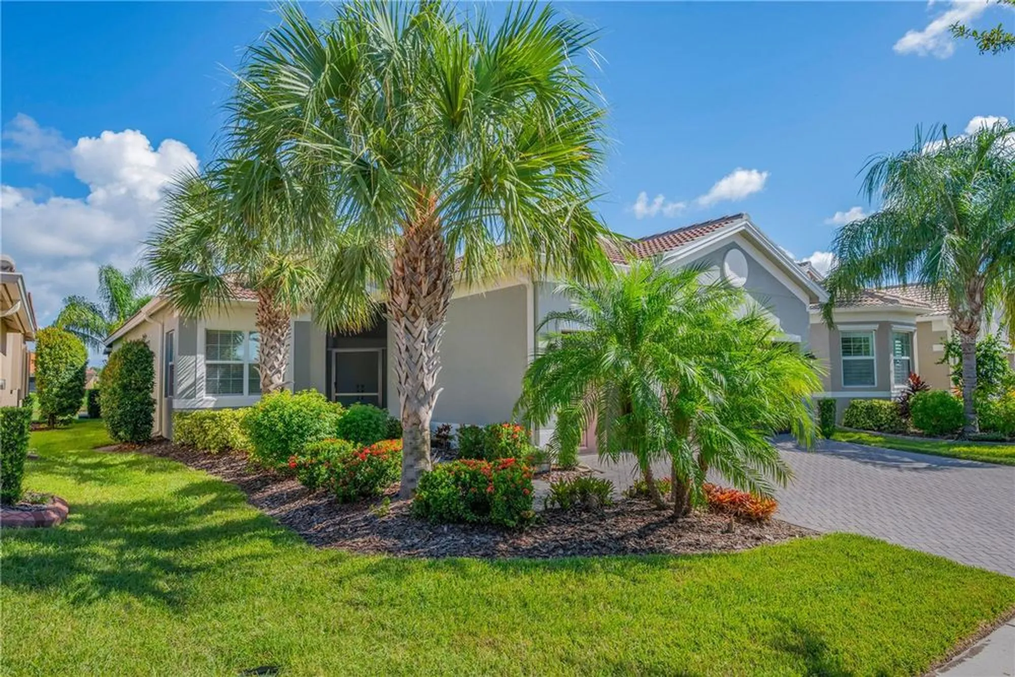 Property Slideshow image 4 of 51 | 4948 grand banks dr, Wimauma, FL, 33598