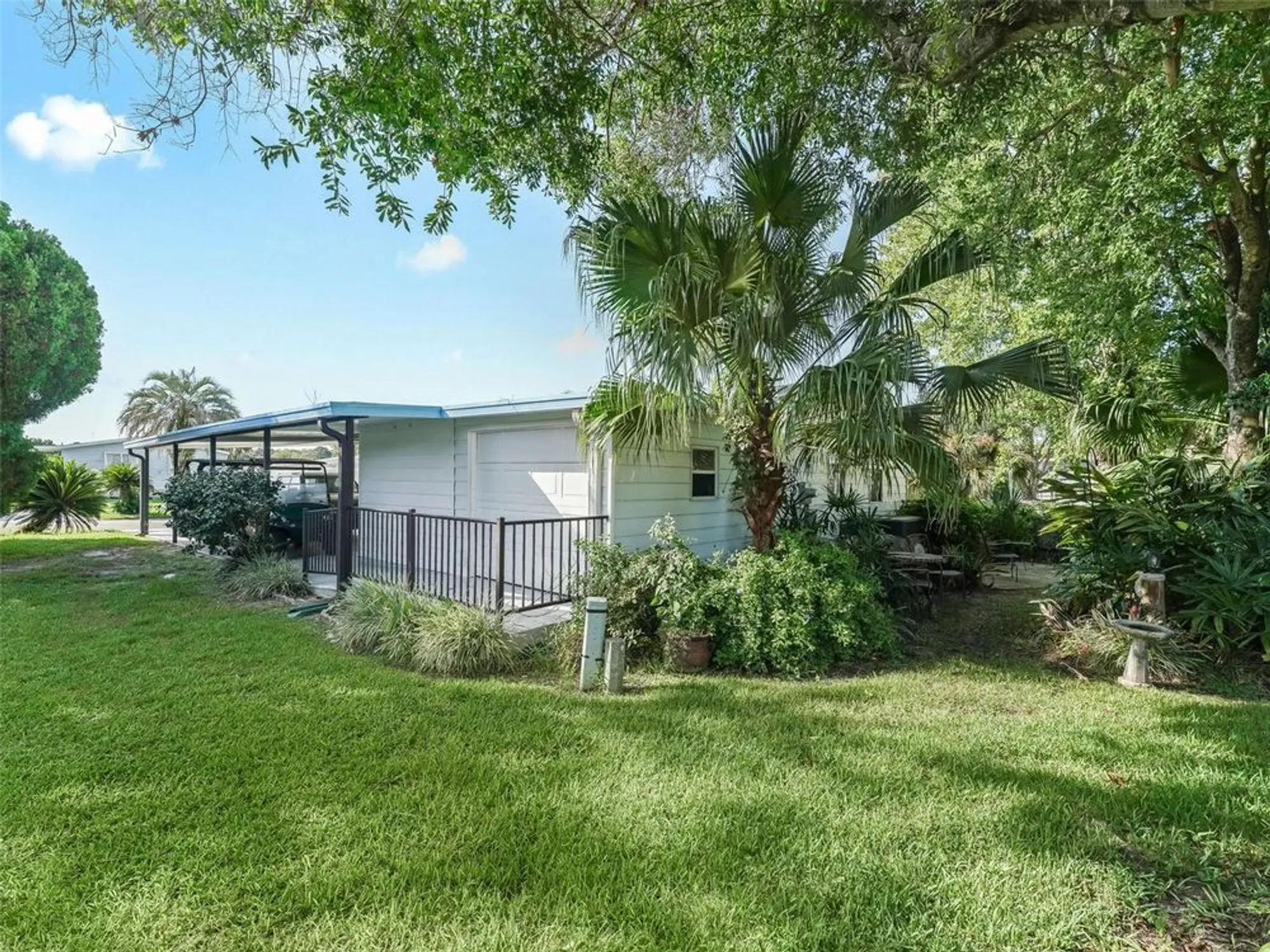 Property Slideshow image 26 of 37 | 1708 lauren ln, Lady Lake, FL, 32159