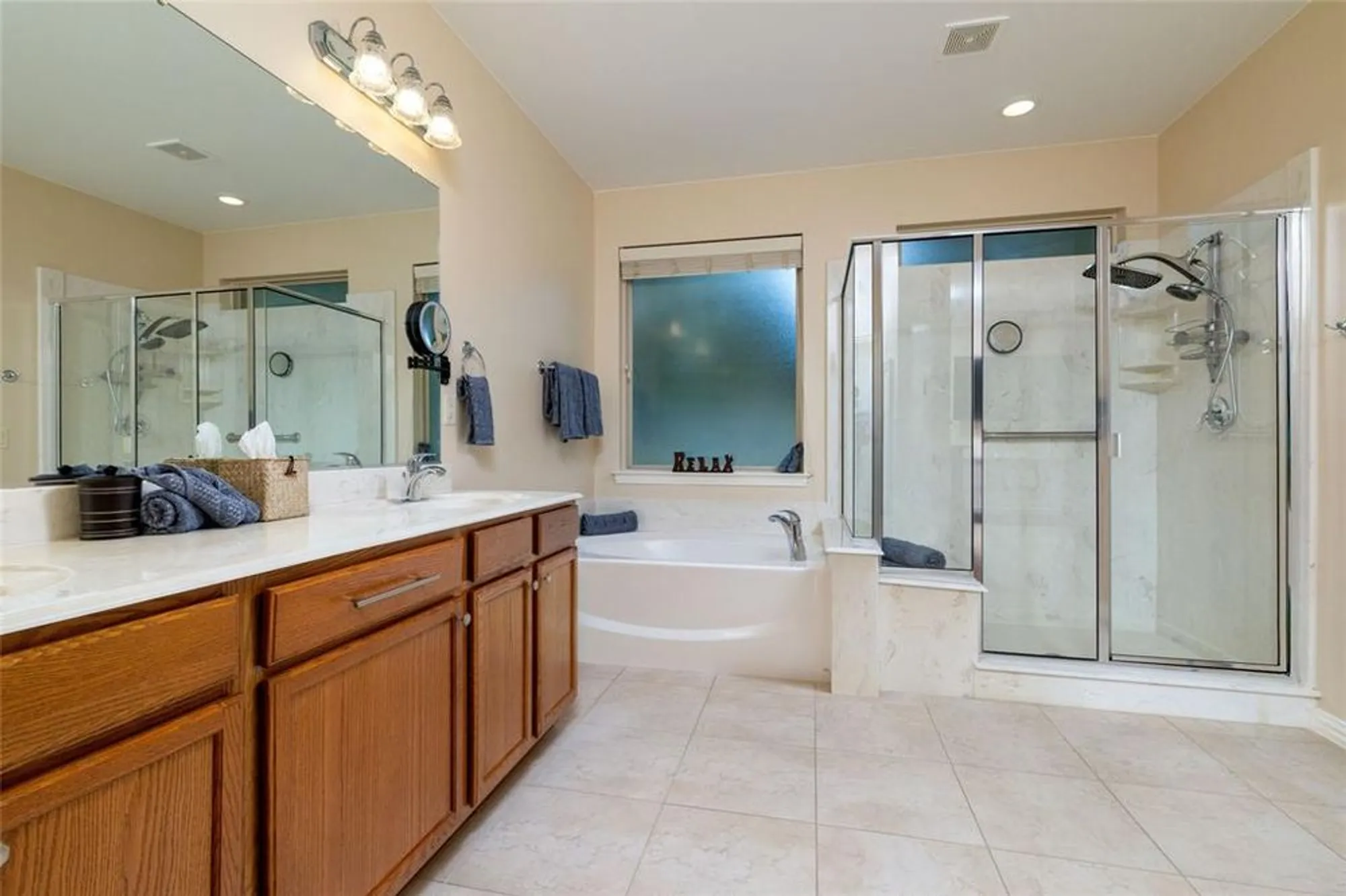 Property Slideshow image 25 of 40 | 9004 freeport dr, Denton, TX, 76207