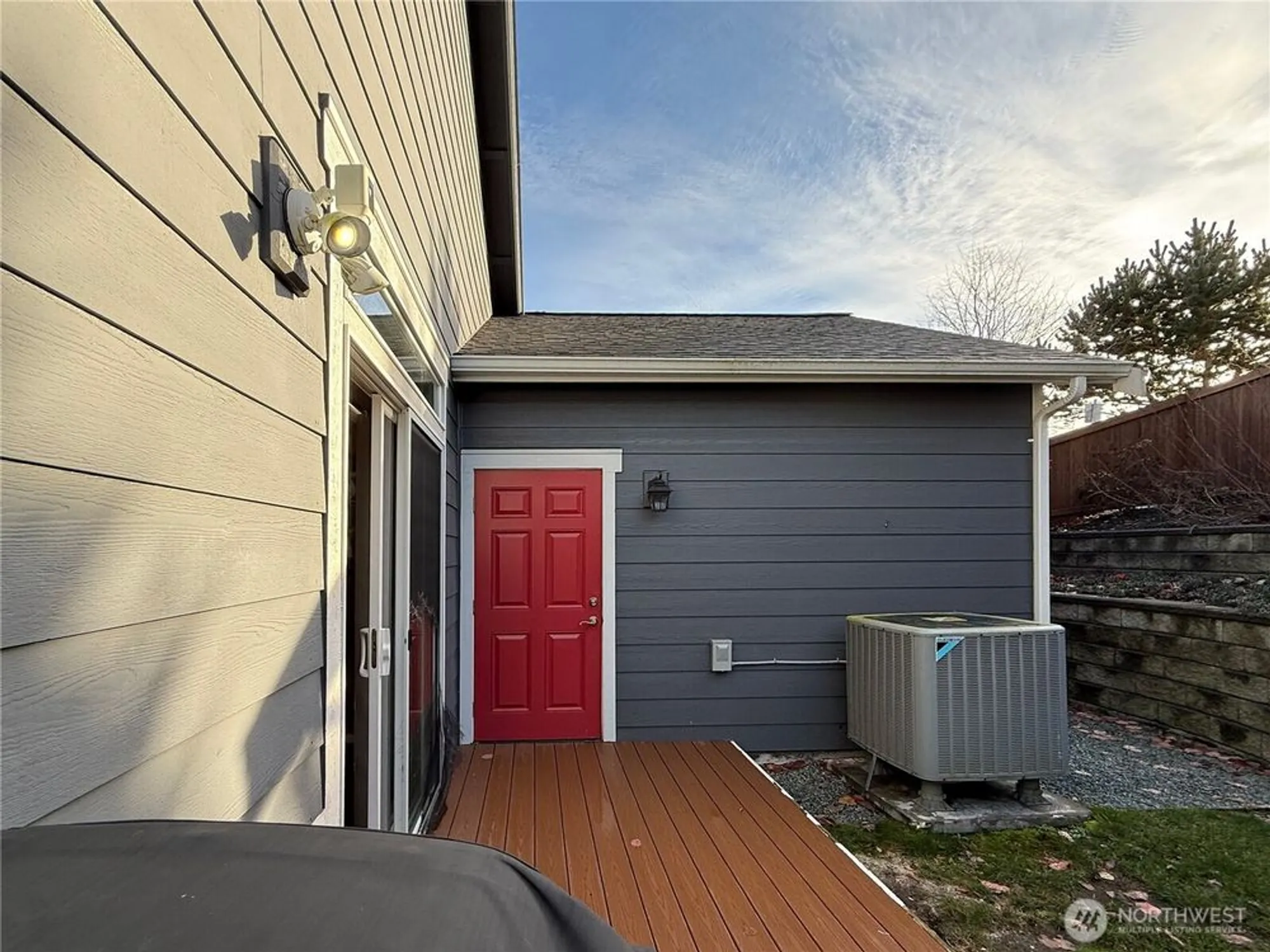 Property Slideshow image 11 of 38 | 4541 broadway st, Mount Vernon, WA, 98274
