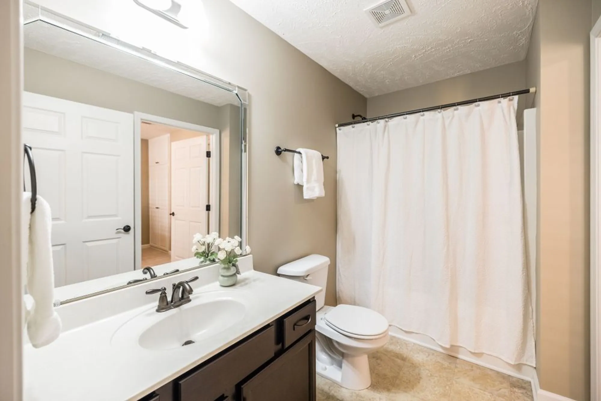 Property Slideshow image 19 of 68 | 395 devon chase hl unit 5104, Gallatin, TN, 37066