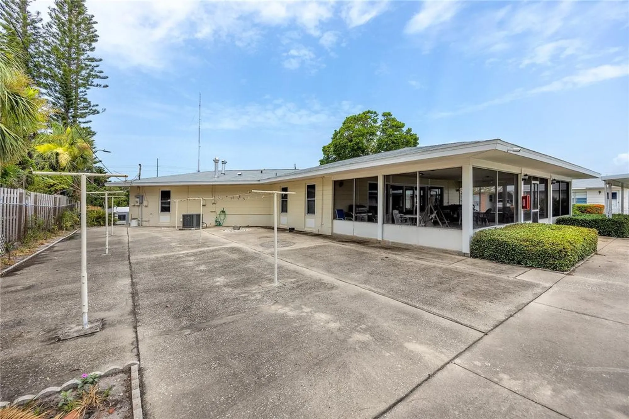 Property Slideshow image 45 of 46 | 12400 park blvd 417, Seminole, FL, 33772