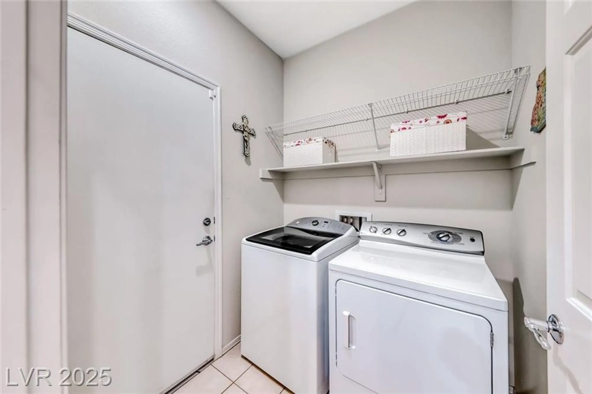 Property Slideshow image 30 of 55 | 2321 whites ferry ct, Henderson, NV, 89044