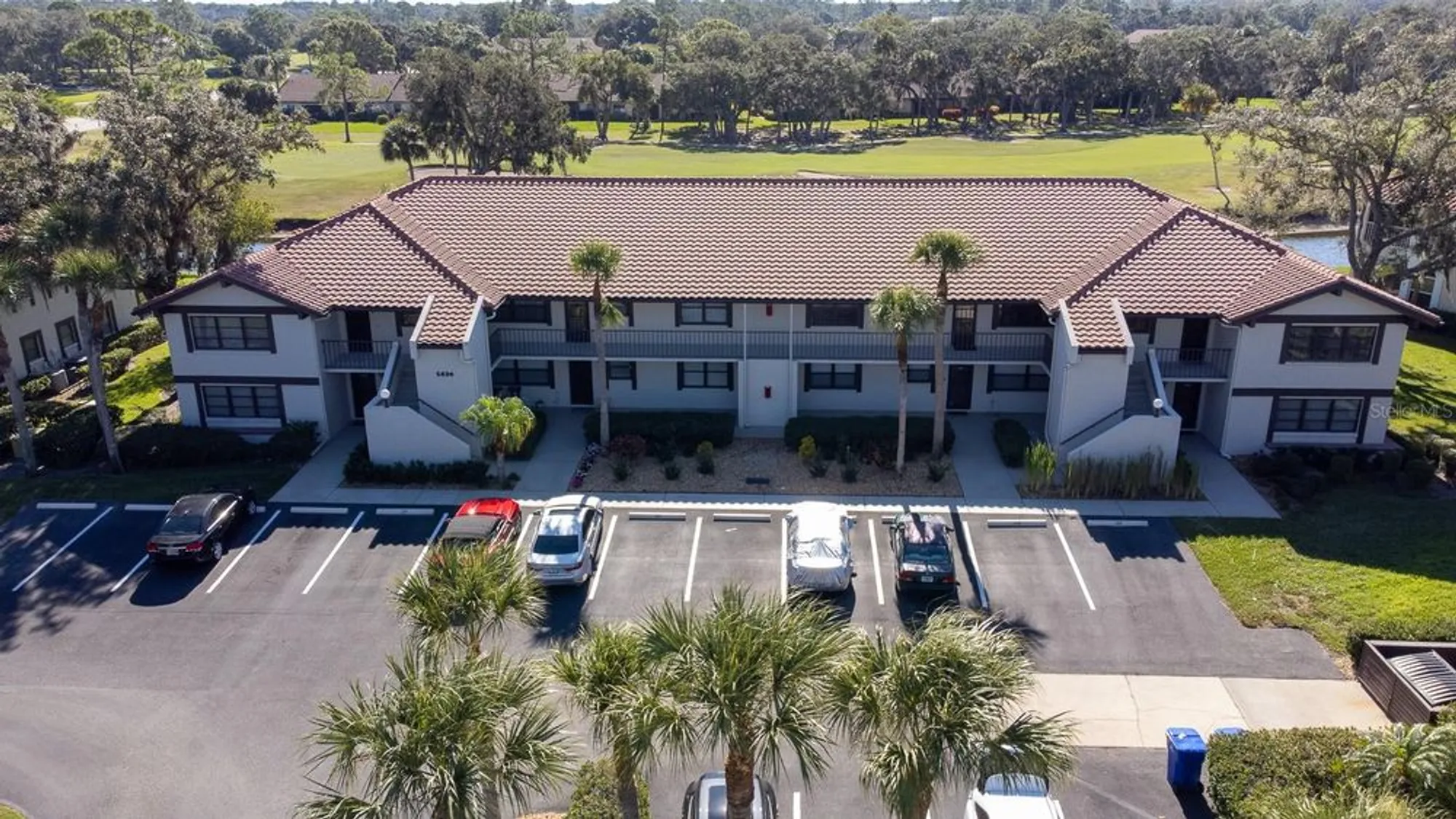 Property Slideshow image 33 of 41 | 5630 golf pointe dr 206, Sarasota, FL, 34243