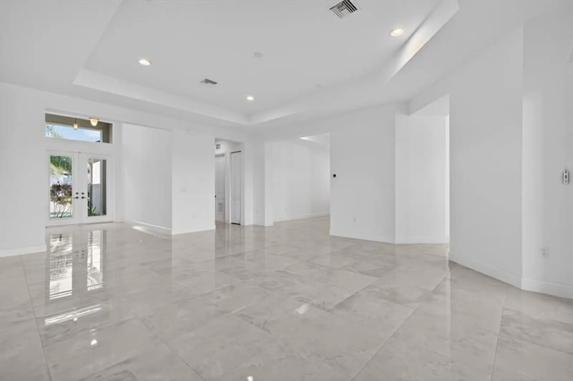 Property Slideshow image 9 of 30 | 11965 sw sandy bay cir, Port St Lucie, FL, 34987