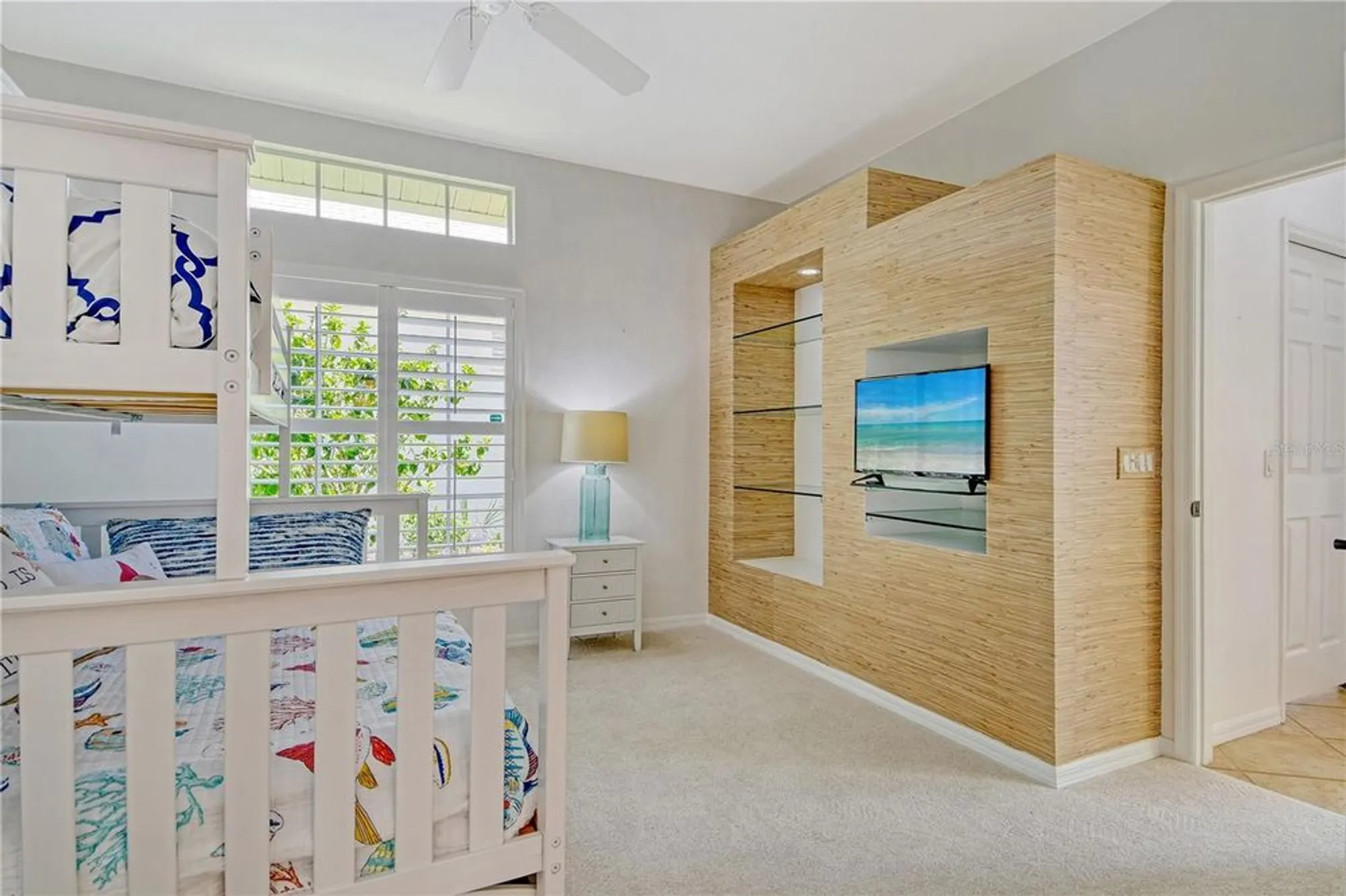 Property Slideshow image 29 of 52 | 340 bermuda ct 5, Venice, FL, 34293