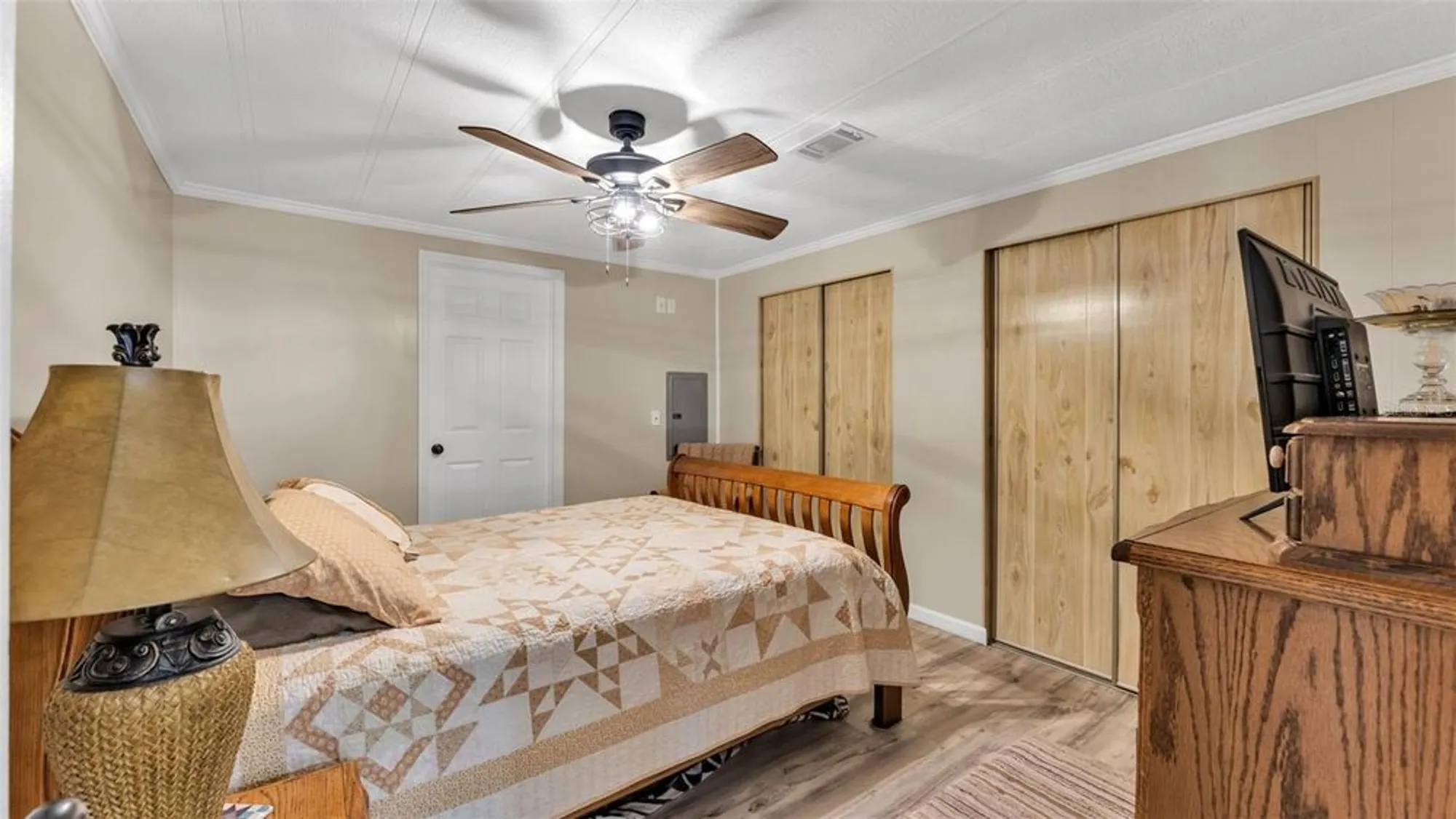 Property Slideshow image 29 of 52 | 1620 foxway dr, Lakeland, FL, 33810