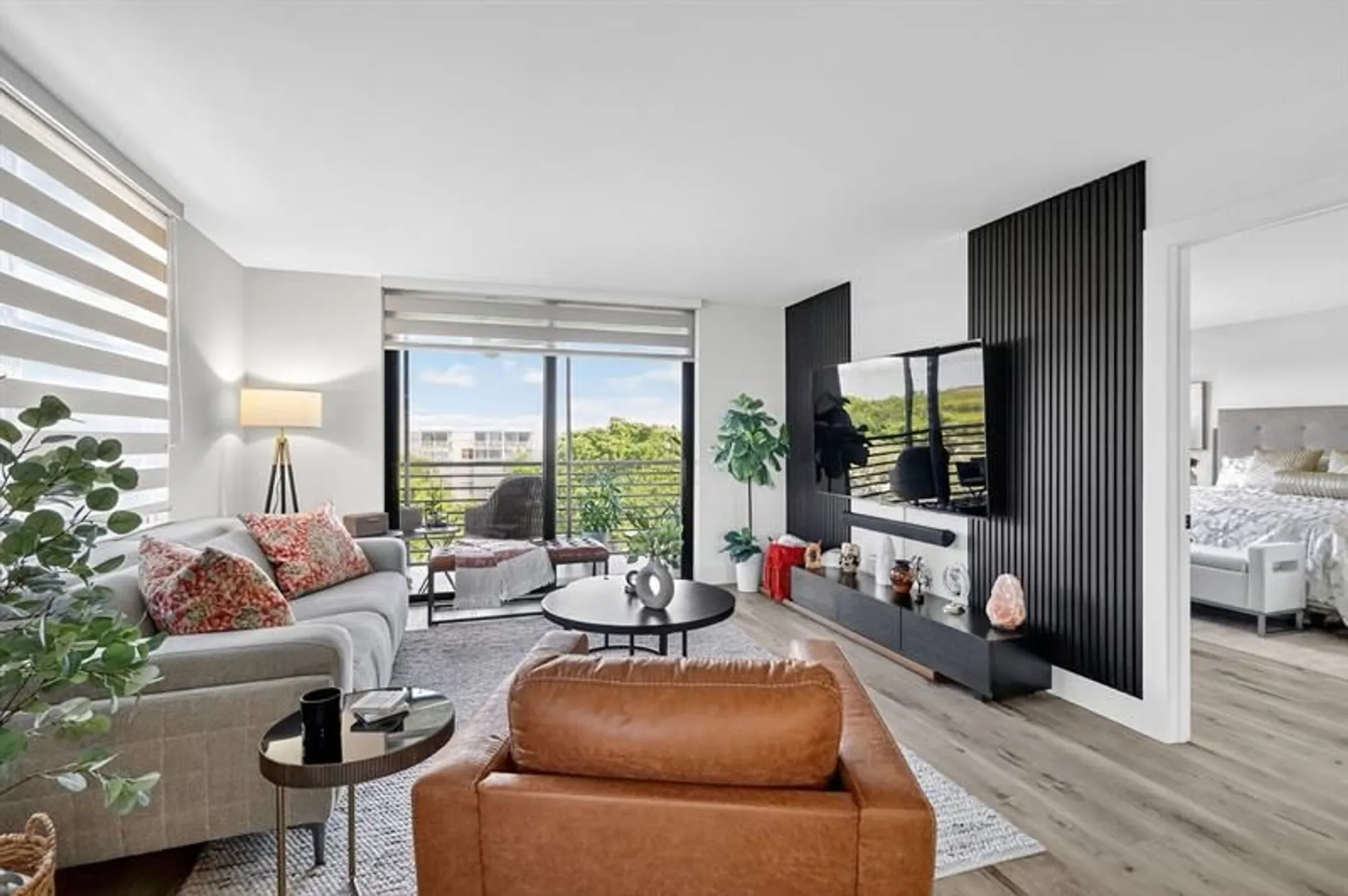 Property Slideshow image 28 of 52 | 1000 colony point cir 501, Pembroke Pines, FL, 33026