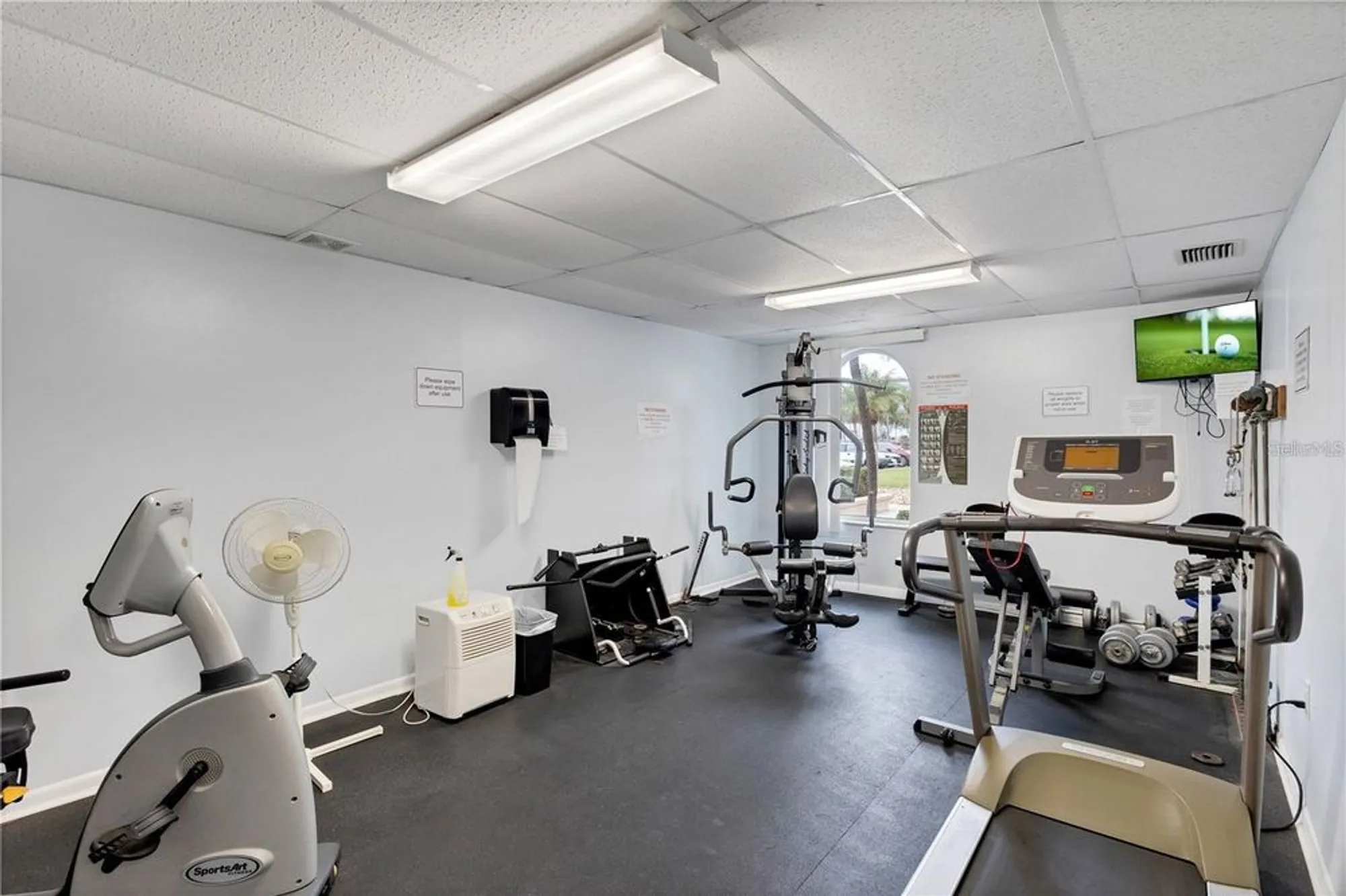 Property Slideshow image 43 of 49 | 19029 us highway 19 n apt 12b, Clearwater, FL, 33764