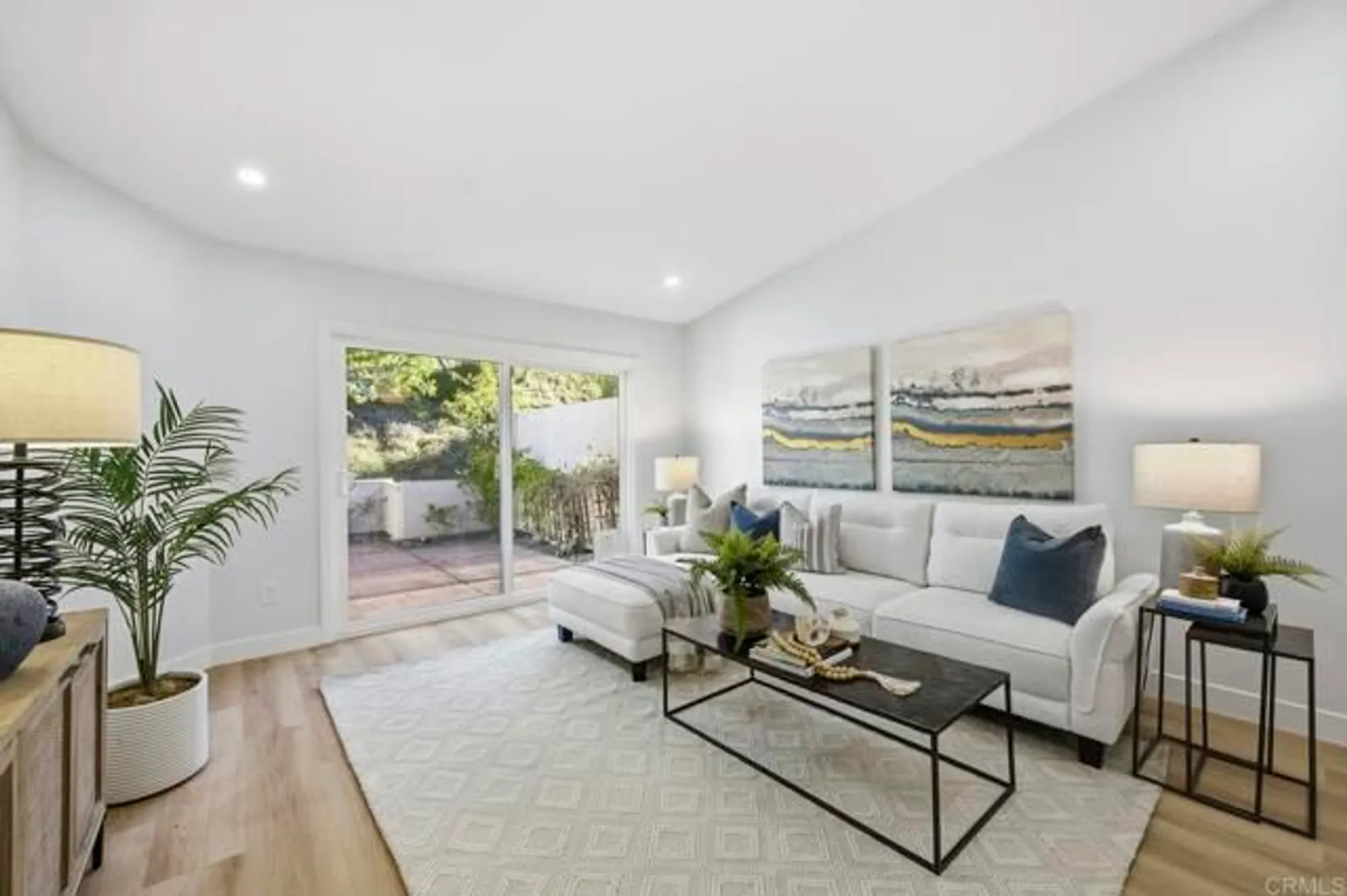 Property Slideshow image 13 of 55 | 18023 avenida alozdra, San Diego, CA, 92128