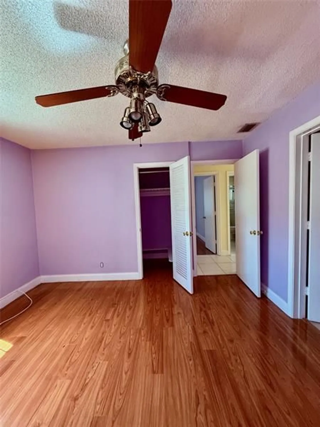 Property Slideshow image 16 of 19 | 4605 nw 49th st, Tamarac, FL, 33319