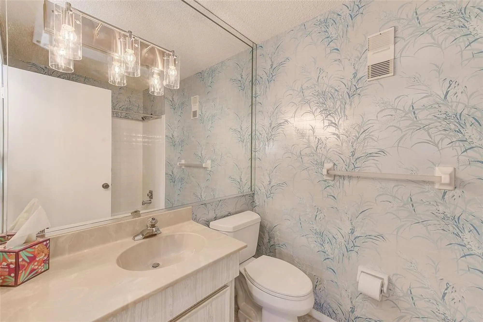 Property Slideshow image 22 of 44 | 6070 80th st n unit 415, St Petersburg, FL, 33709