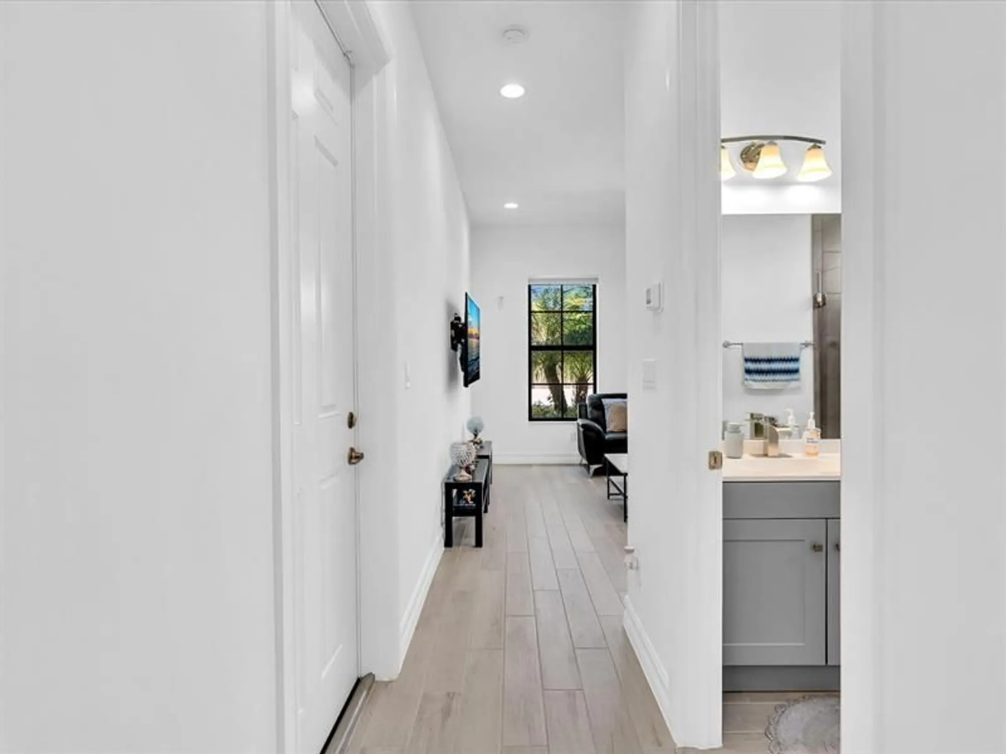 Property Slideshow image 50 of 98 | 8928 bastille cir e, Parkland, FL, 33076