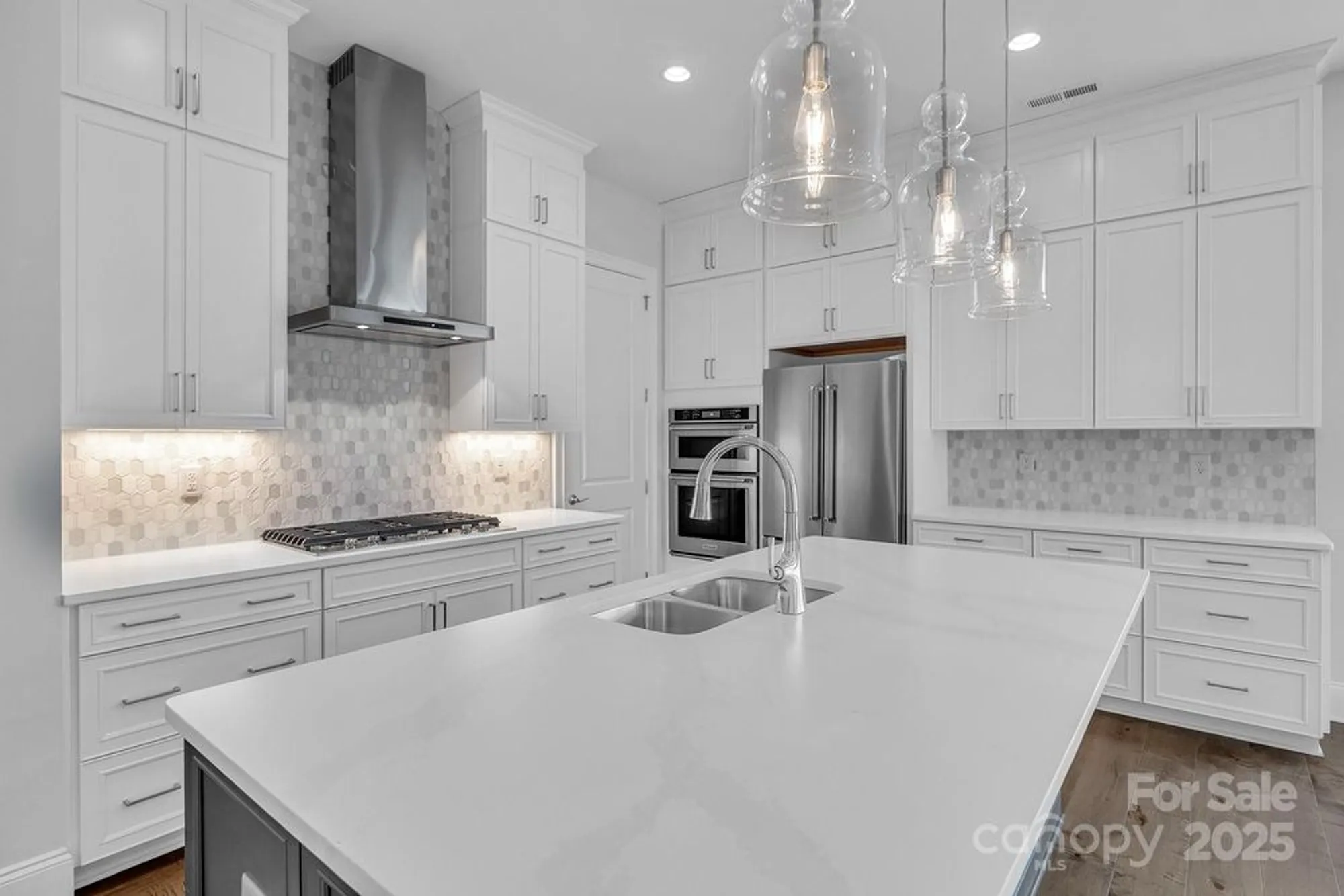 Property Slideshow image 18 of 44 | 14008 little spring ct, Charlotte, NC, 28278