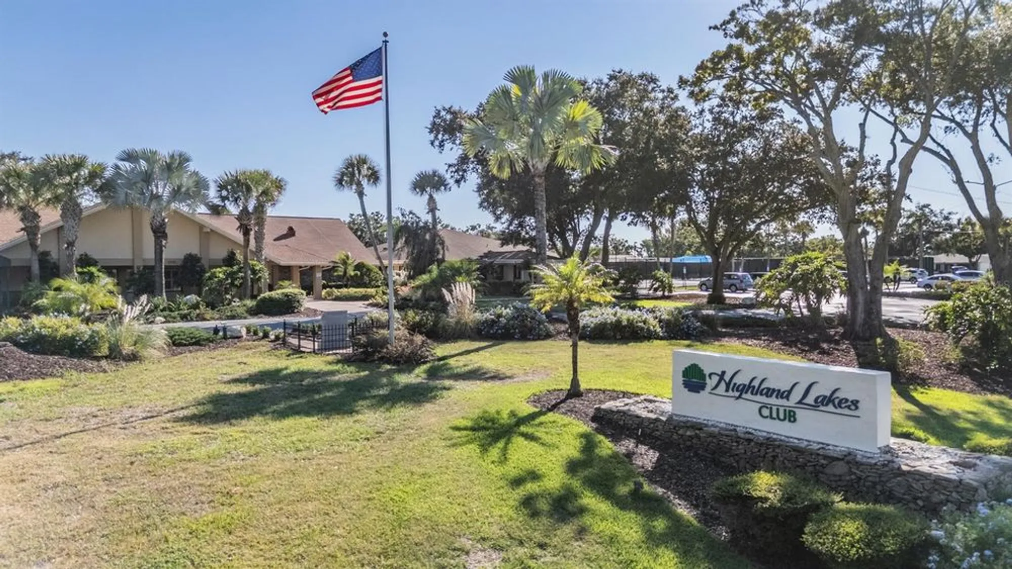 Property Slideshow image 30 of 38 | 2932 macalpin dr, Palm Harbor, FL, 34684