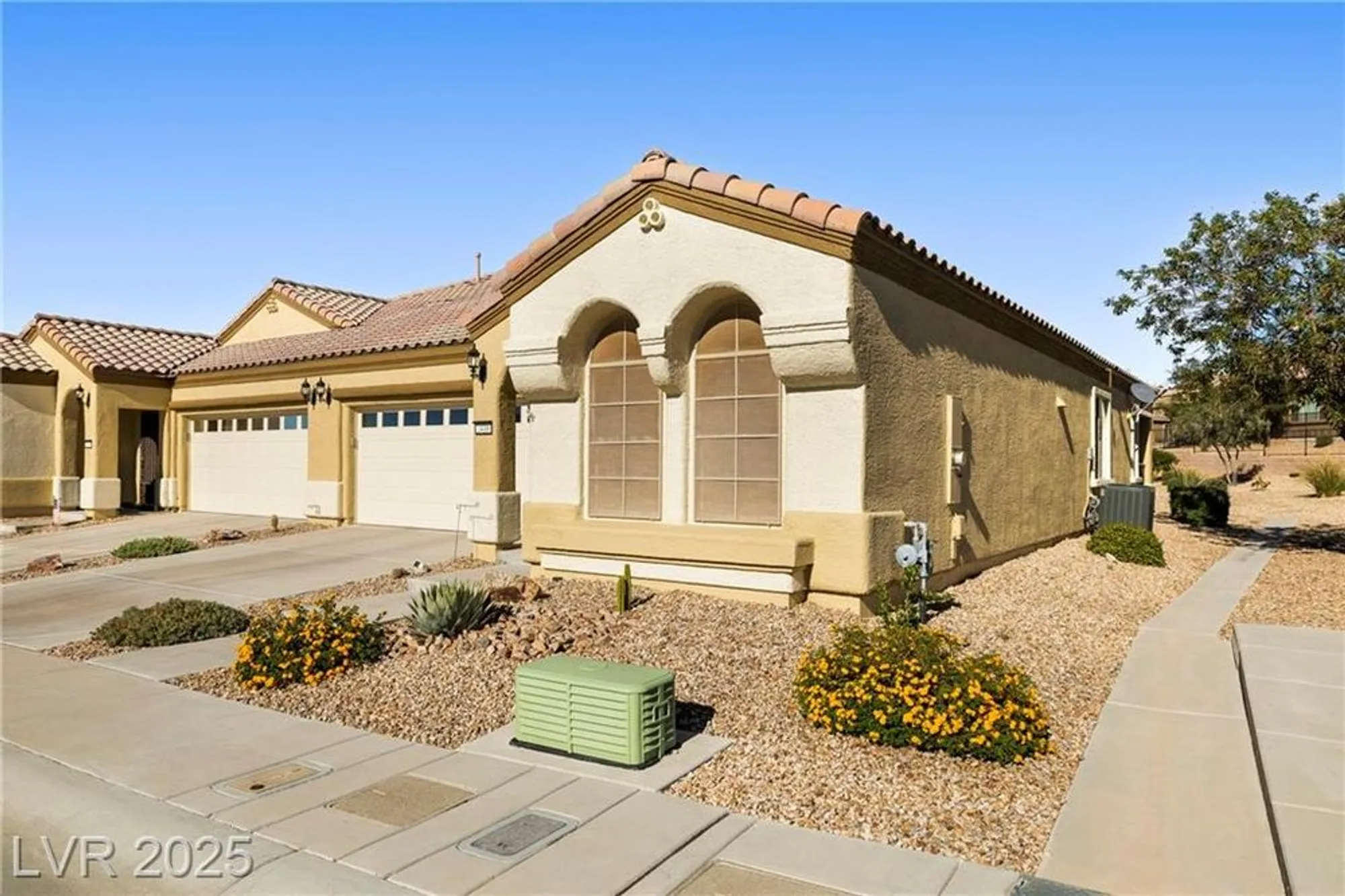 Property Slideshow image 2 of 30 | 2416 vivid sky pl, Henderson, NV, 89044