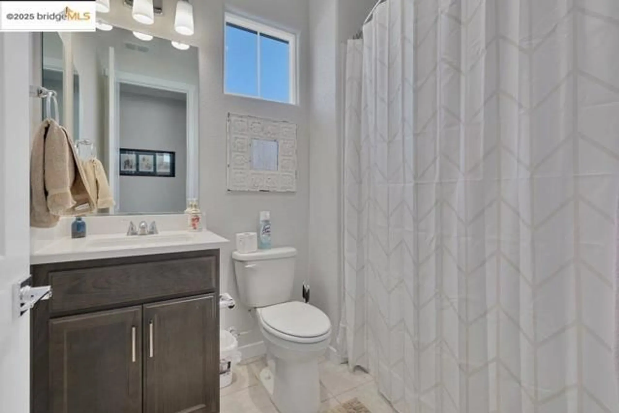 Property Slideshow image 22 of 27 | 2323 espana ln, Rio Vista, CA, 94571