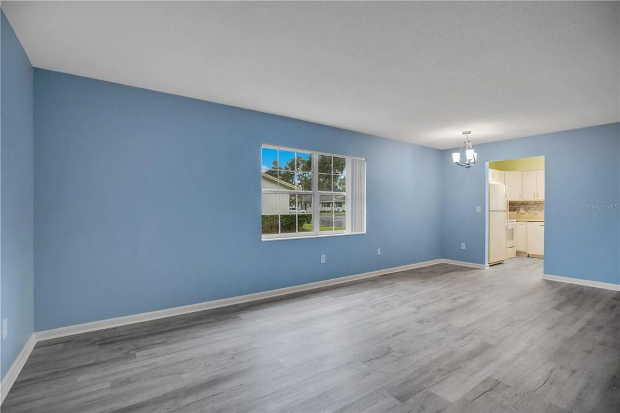 Property Slideshow image 5 of 23 | 239 n hill ave # 110, Deland, FL, 32724