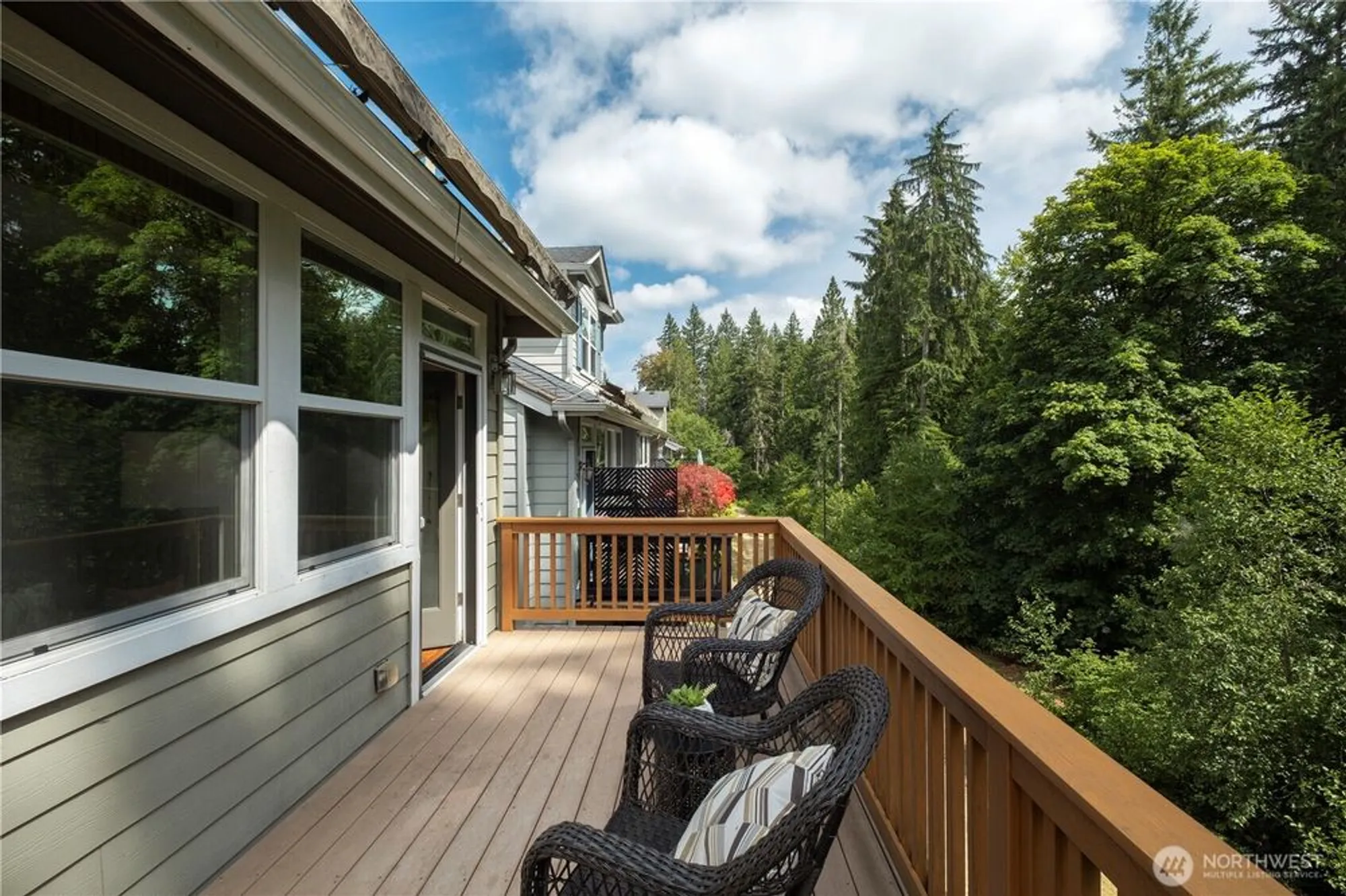 Property Slideshow image 29 of 32 | 24239 ne 130th pl, Redmond, WA, 98053