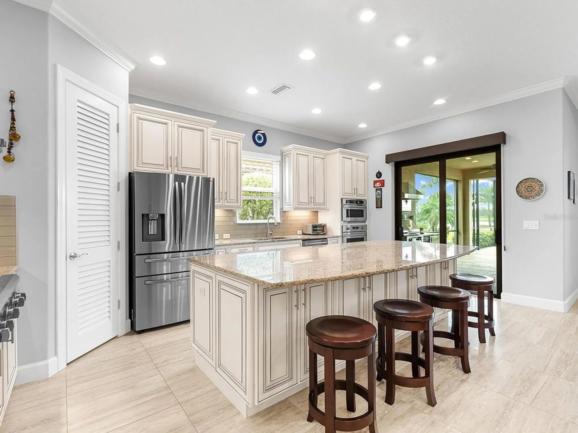 Property Slideshow image 19 of 75 | 12840 sorrento way, Lakewood Ranch, FL, 34211