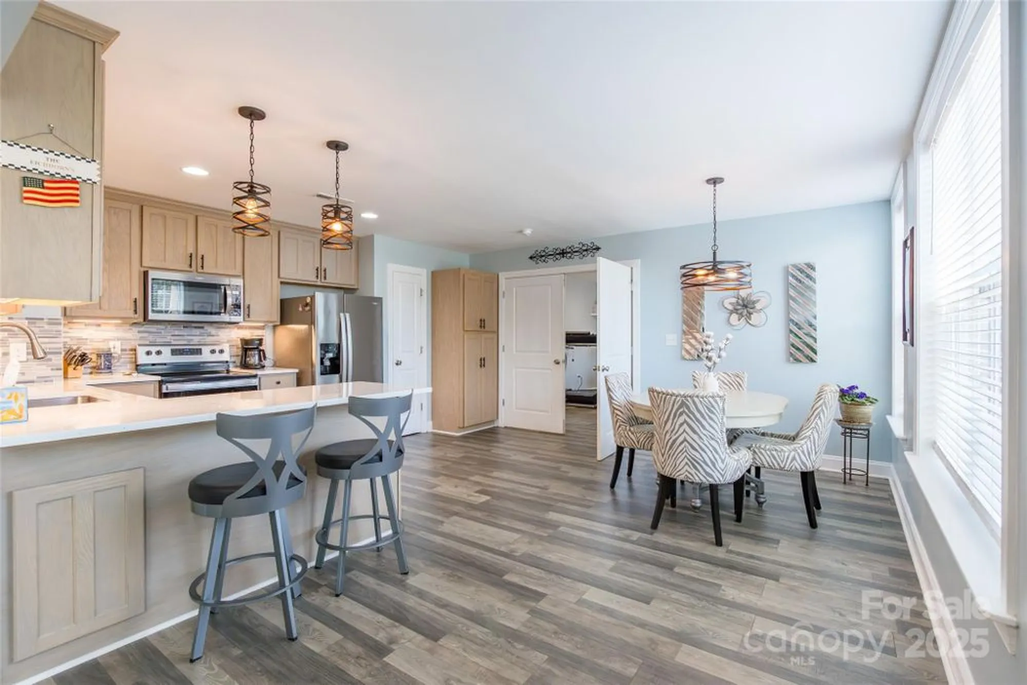 Property Slideshow image 31 of 46 | 208 canoe pole ln, Mooresville, NC, 28117