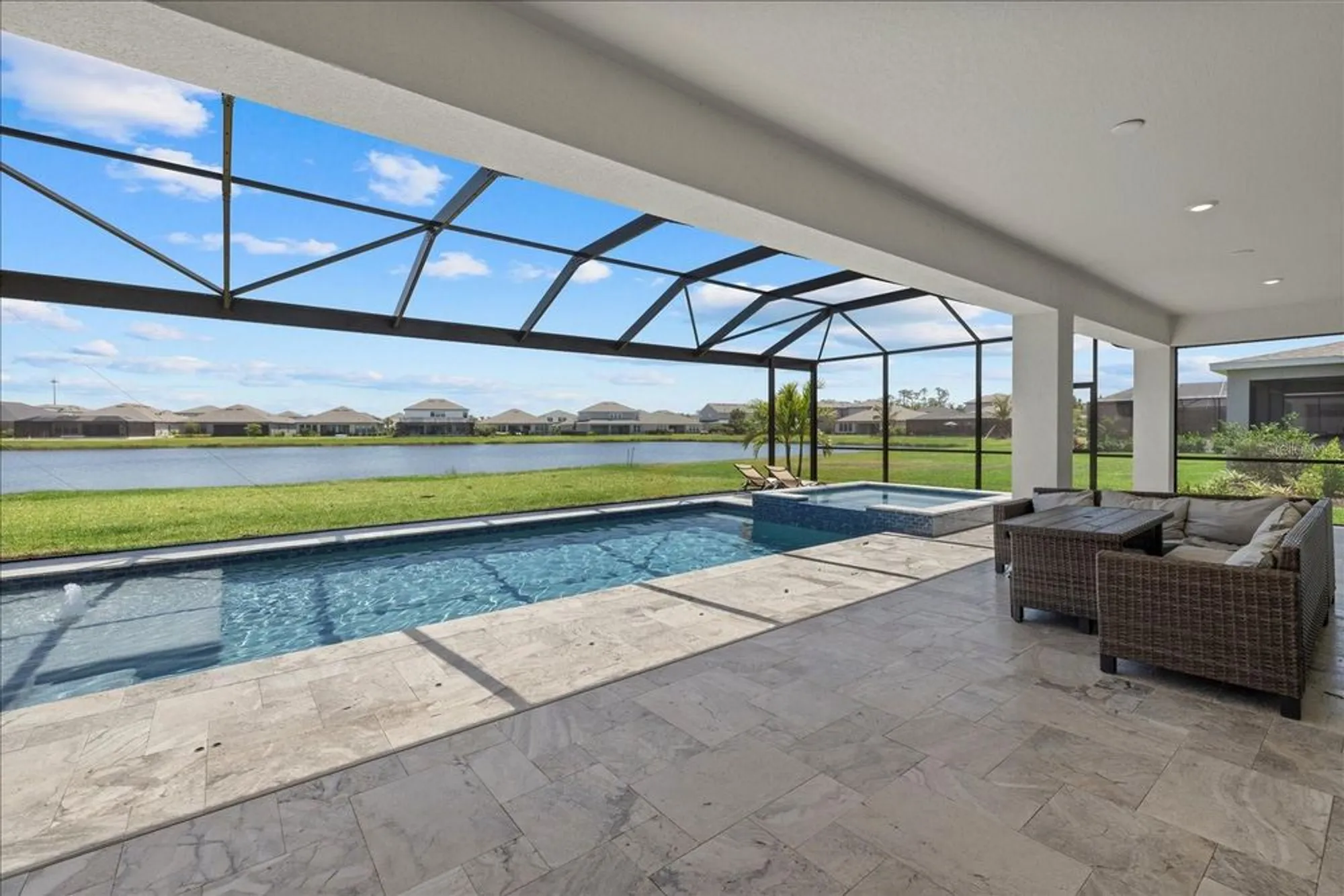 Property Slideshow image 39 of 52 | 4423 pond brook ct, Bradenton, FL, 34211