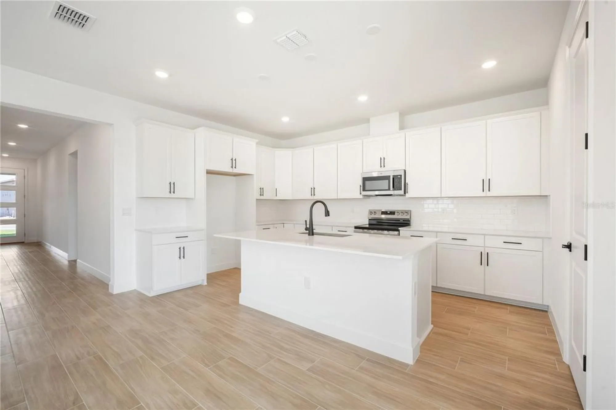 Property Slideshow image 9 of 39 | 9071 players dr, Weeki Wachee, FL, 34613