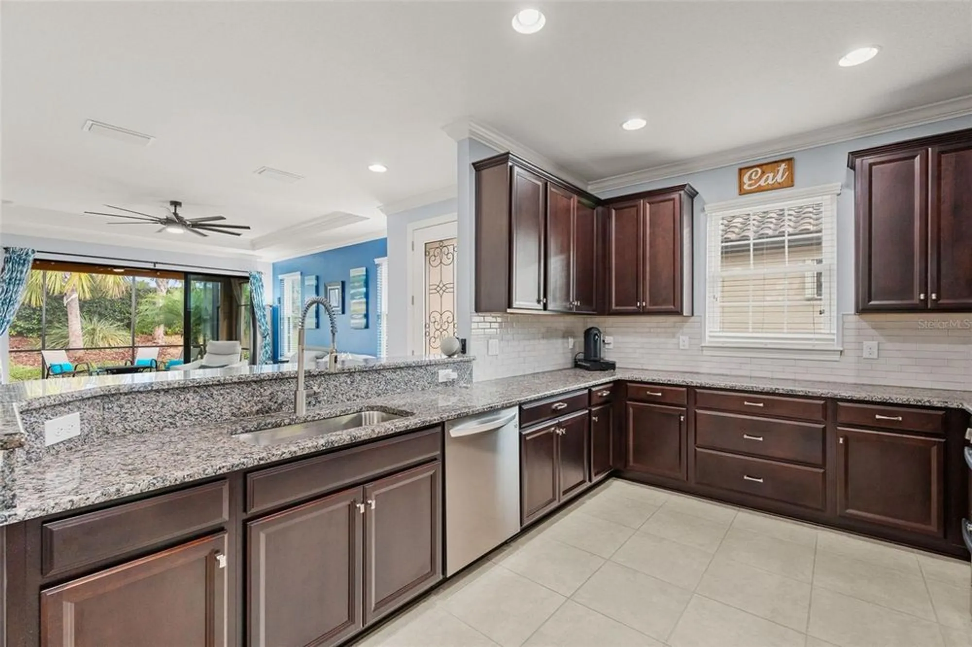 Property Slideshow image 25 of 59 | 10413 highland park pl, Palmetto, FL, 34221