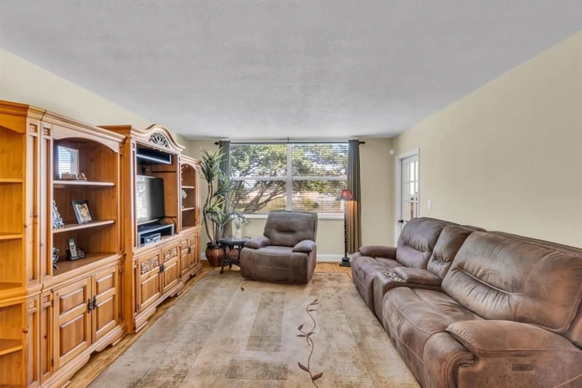 Property Slideshow image 11 of 38 | 6890 royal palm blvd 203h, Margate, FL, 33063