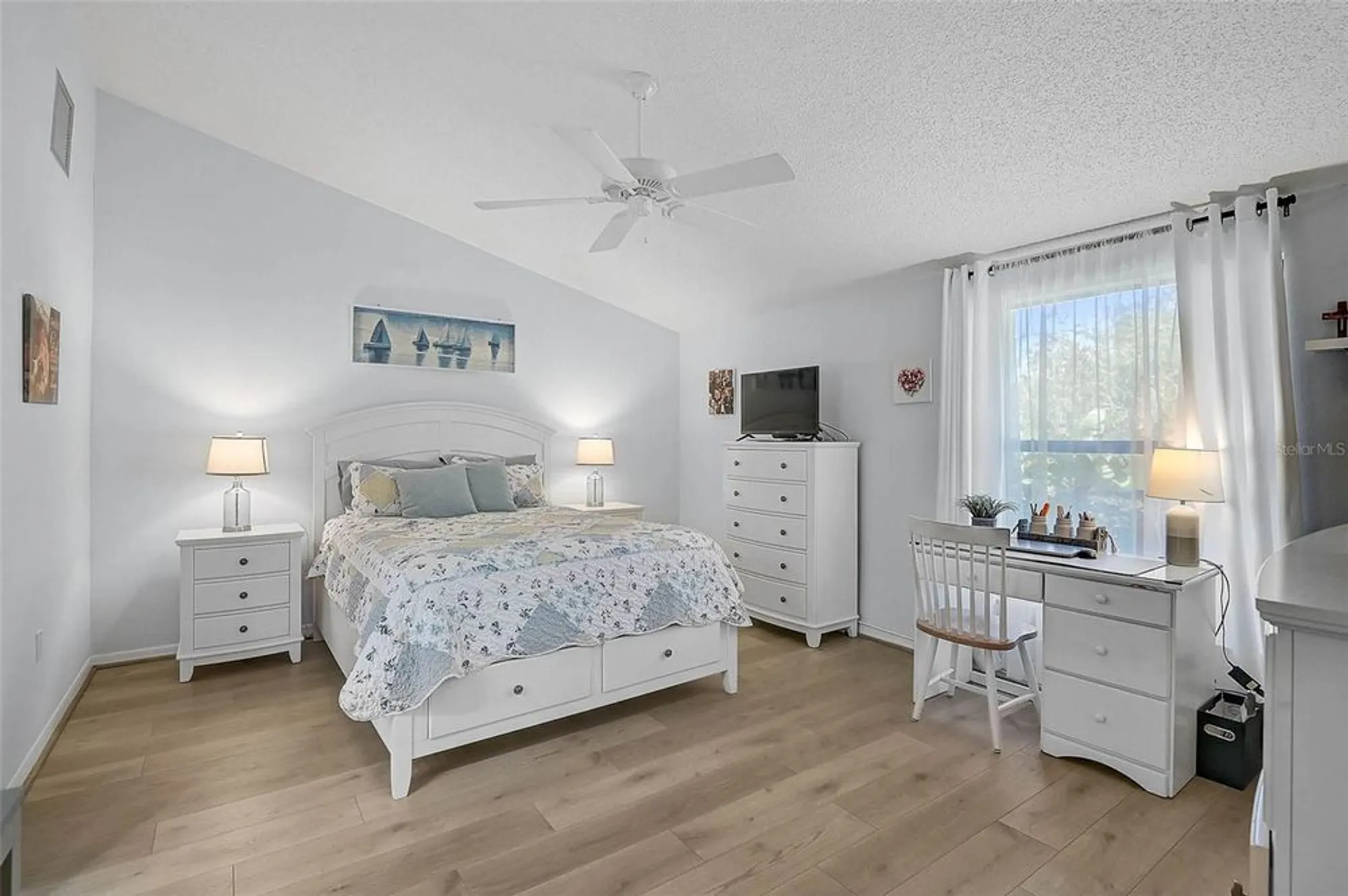 Property Slideshow image 20 of 50 | 7363 oak moss dr # 33, Sarasota, FL, 34241