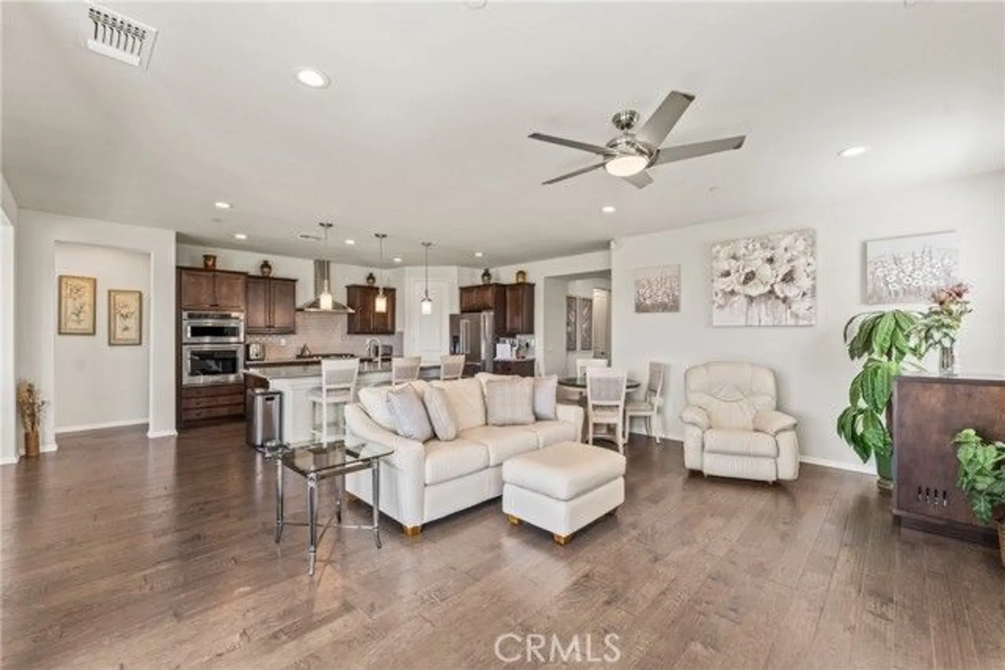 Property Slideshow image 10 of 71 | 11636 cascade st, Apple Valley, CA, 92308