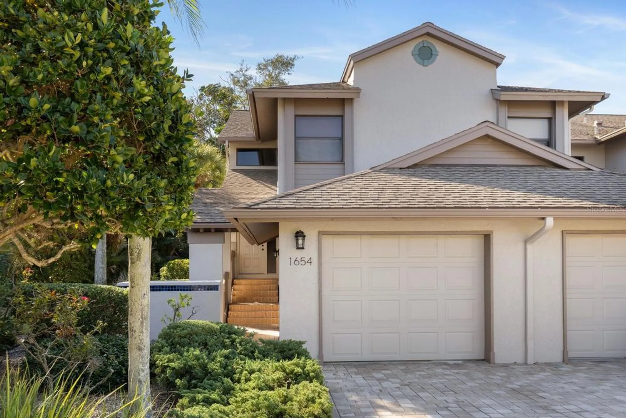Property Slideshow image 1 of 54 | 1654 starling dr 201, Sarasota, FL, 34231