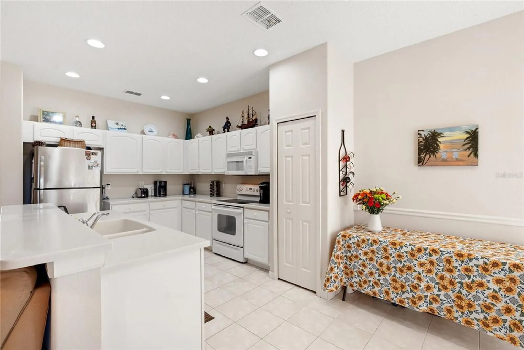 Property Slideshow image 19 of 45 | 2735 plantain dr, Holiday, FL, 34691