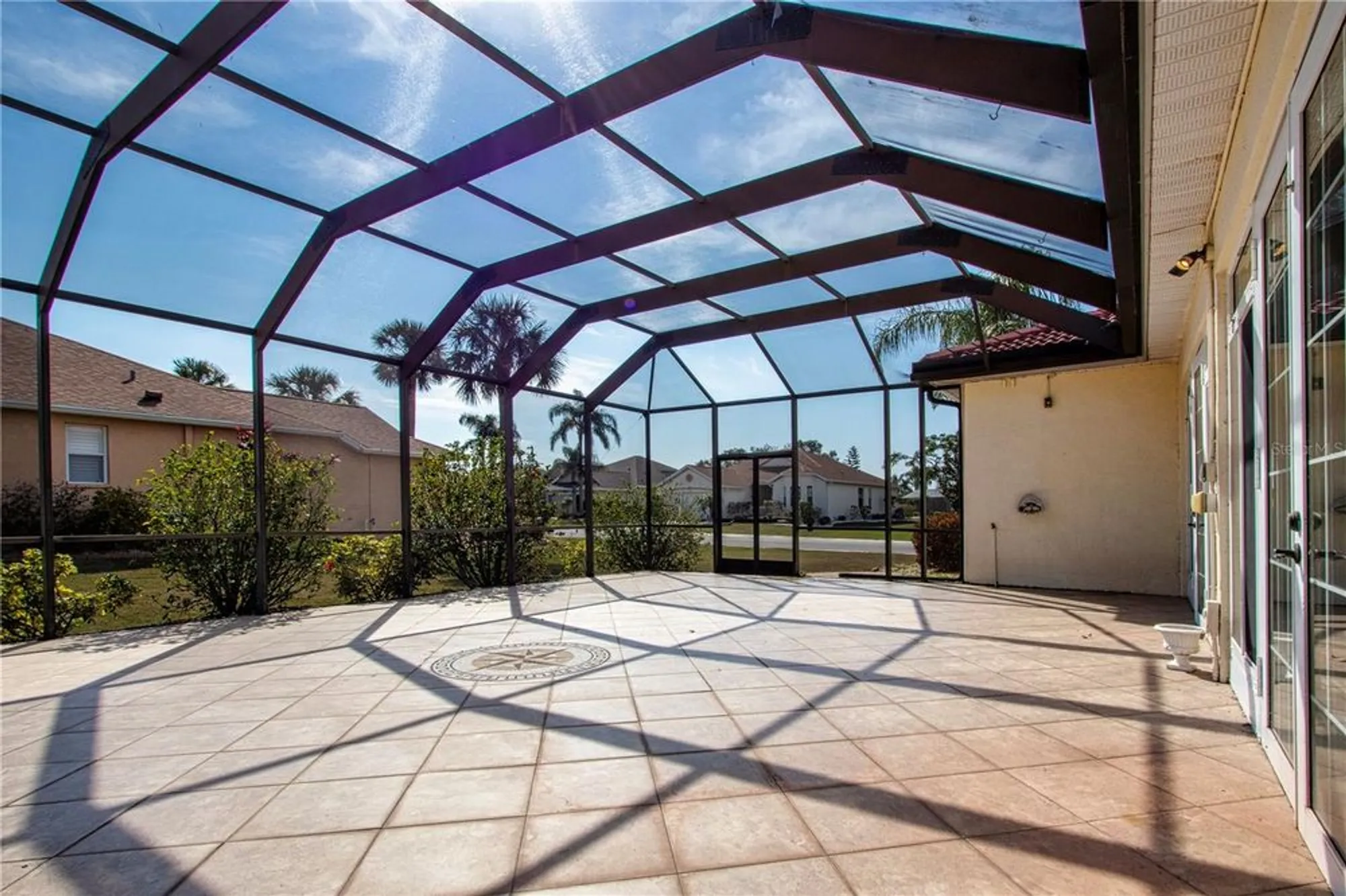 Property Slideshow image 35 of 74 | 1115 signature dr, Sun City Center, FL, 33573