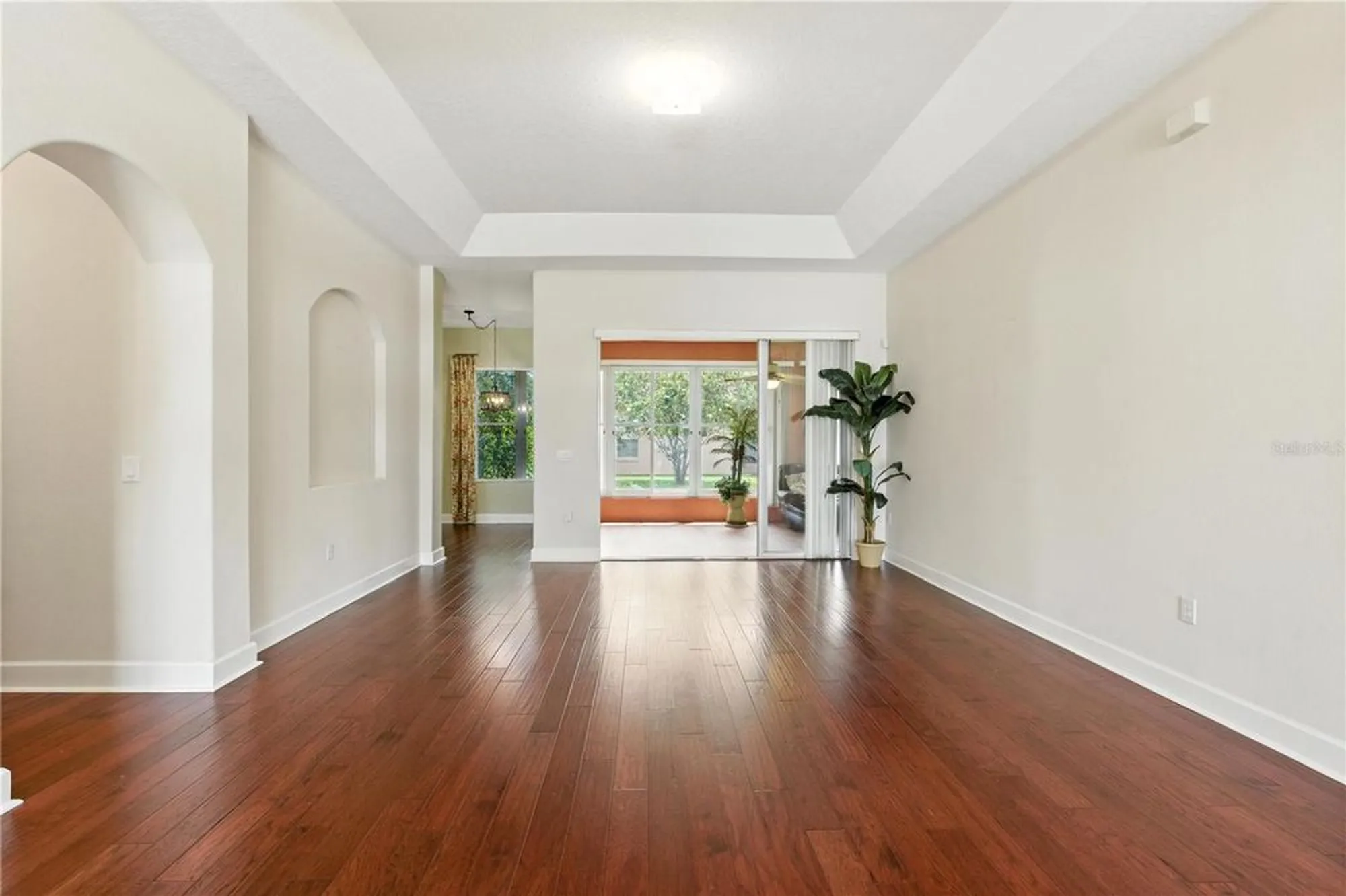 Property Slideshow image 5 of 57 | 457 golf vista cir, Davenport, FL, 33837