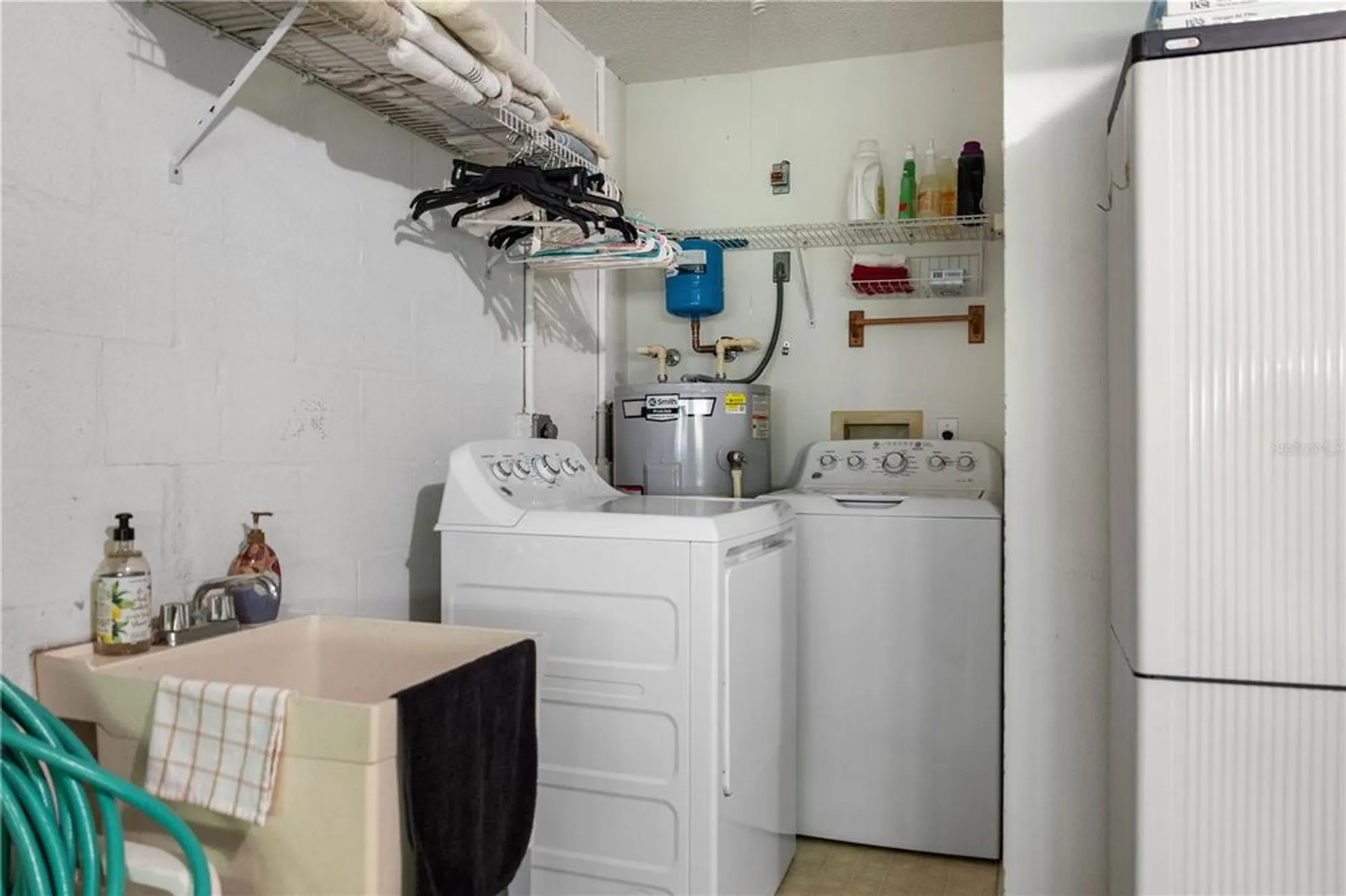 Property Slideshow image 29 of 39 | 324 falling waters ln 164, Englewood, FL, 34223