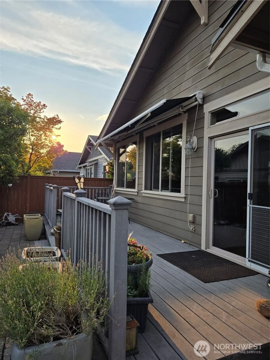 Property Slideshow image 21 of 27 | 8650 bainbridge loop, Lacey, WA, 98516