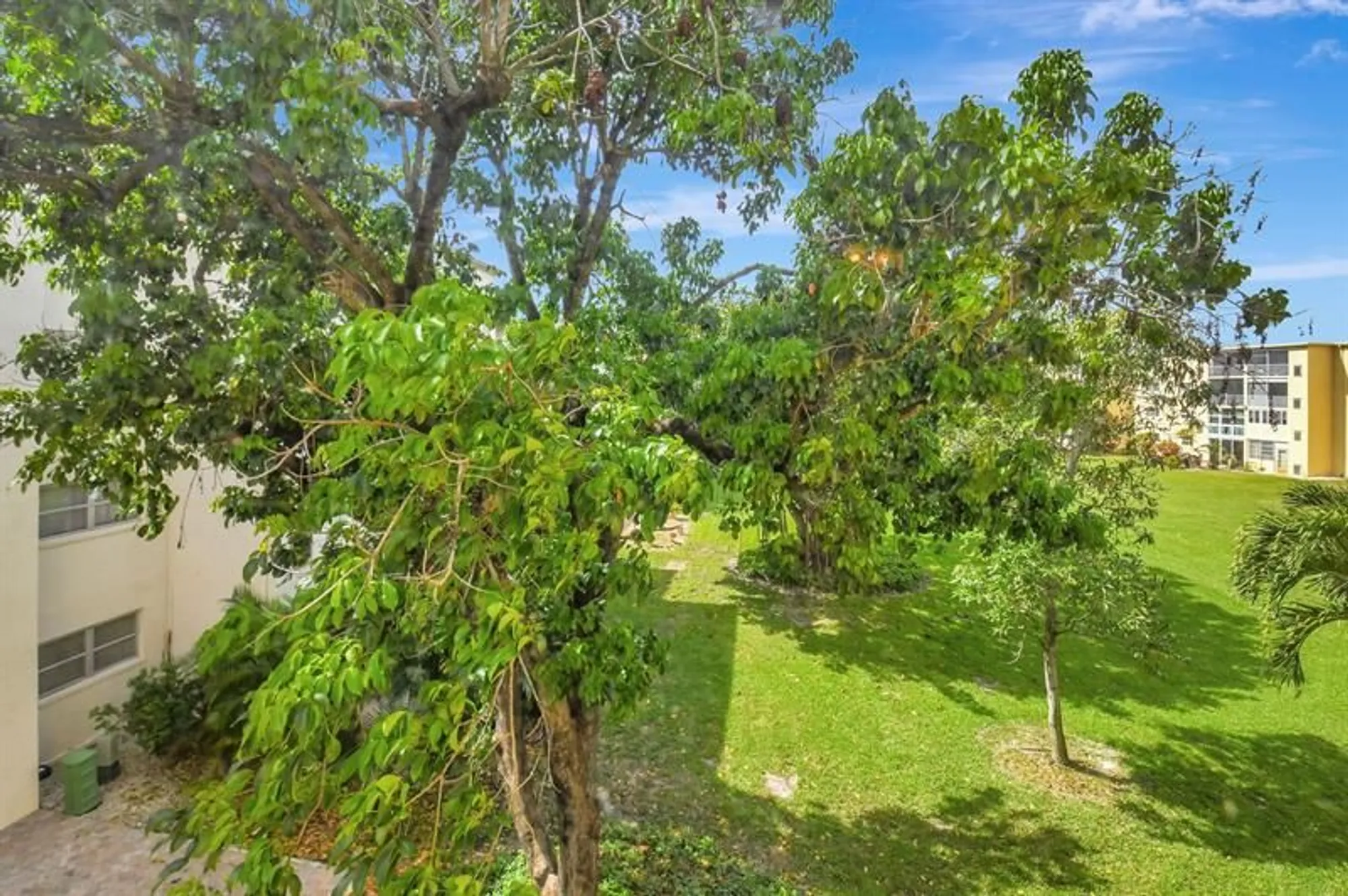 Property Slideshow image 17 of 67 | 2615 ne 3rd ct apt 301, Boynton Beach, FL, 33435