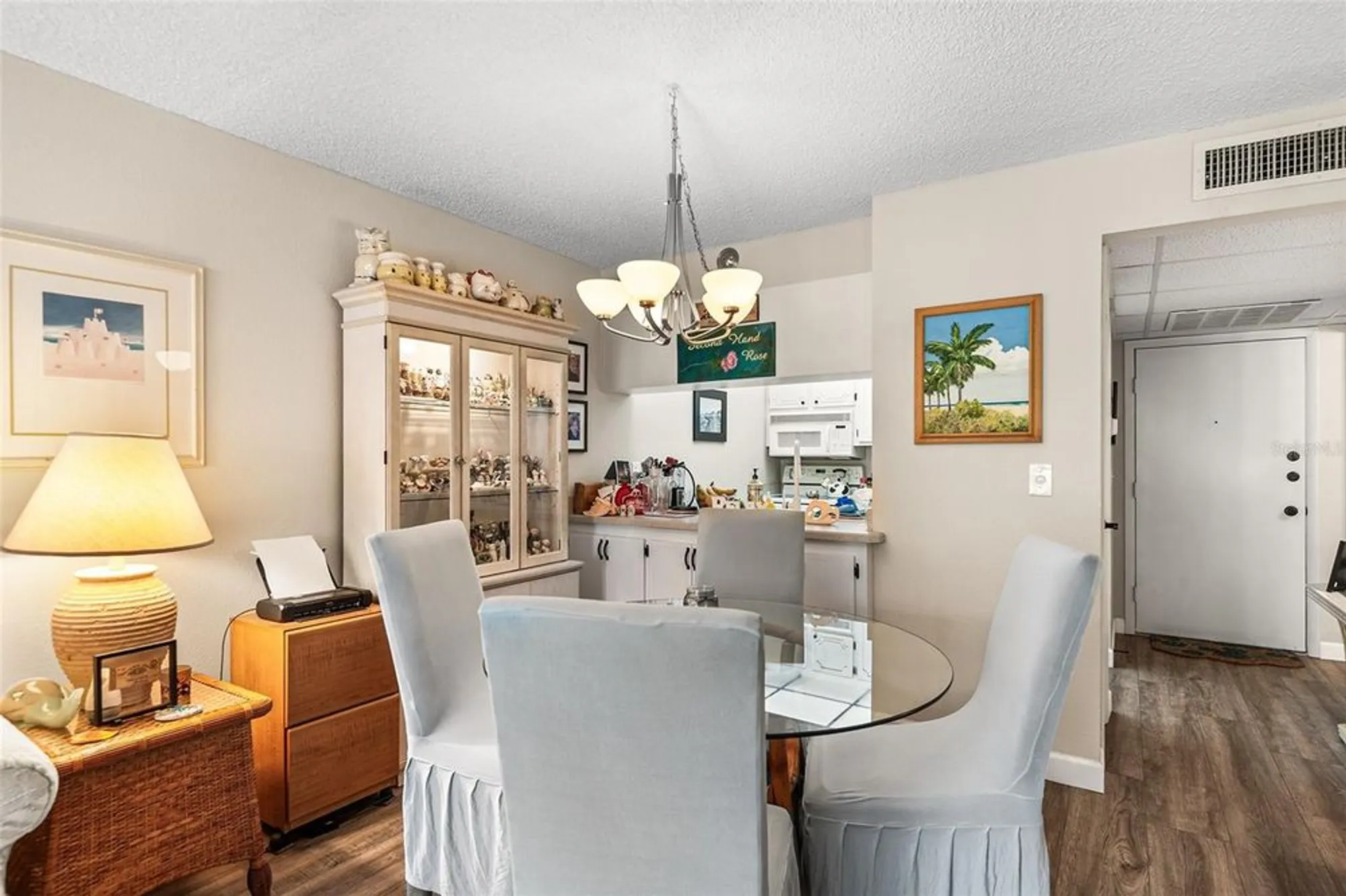 Property Slideshow image 13 of 37 | 14130 rosemary ln 1202, Largo, FL, 33774