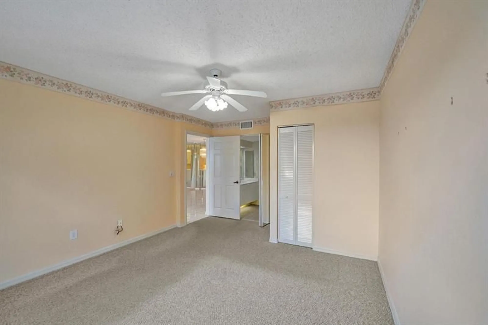 Property Slideshow image 37 of 61 | 9587 weldon cir apt b312, Fort Lauderdale, FL, 33321